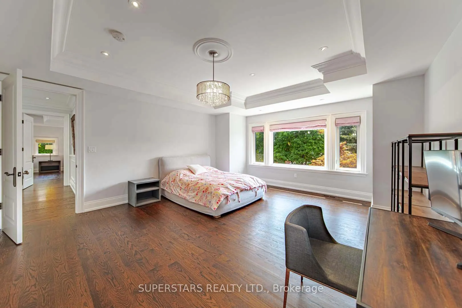 Photo 27 of 643 Glencairn Avenue, Toronto, Englemount-Lawrence — HOMEH