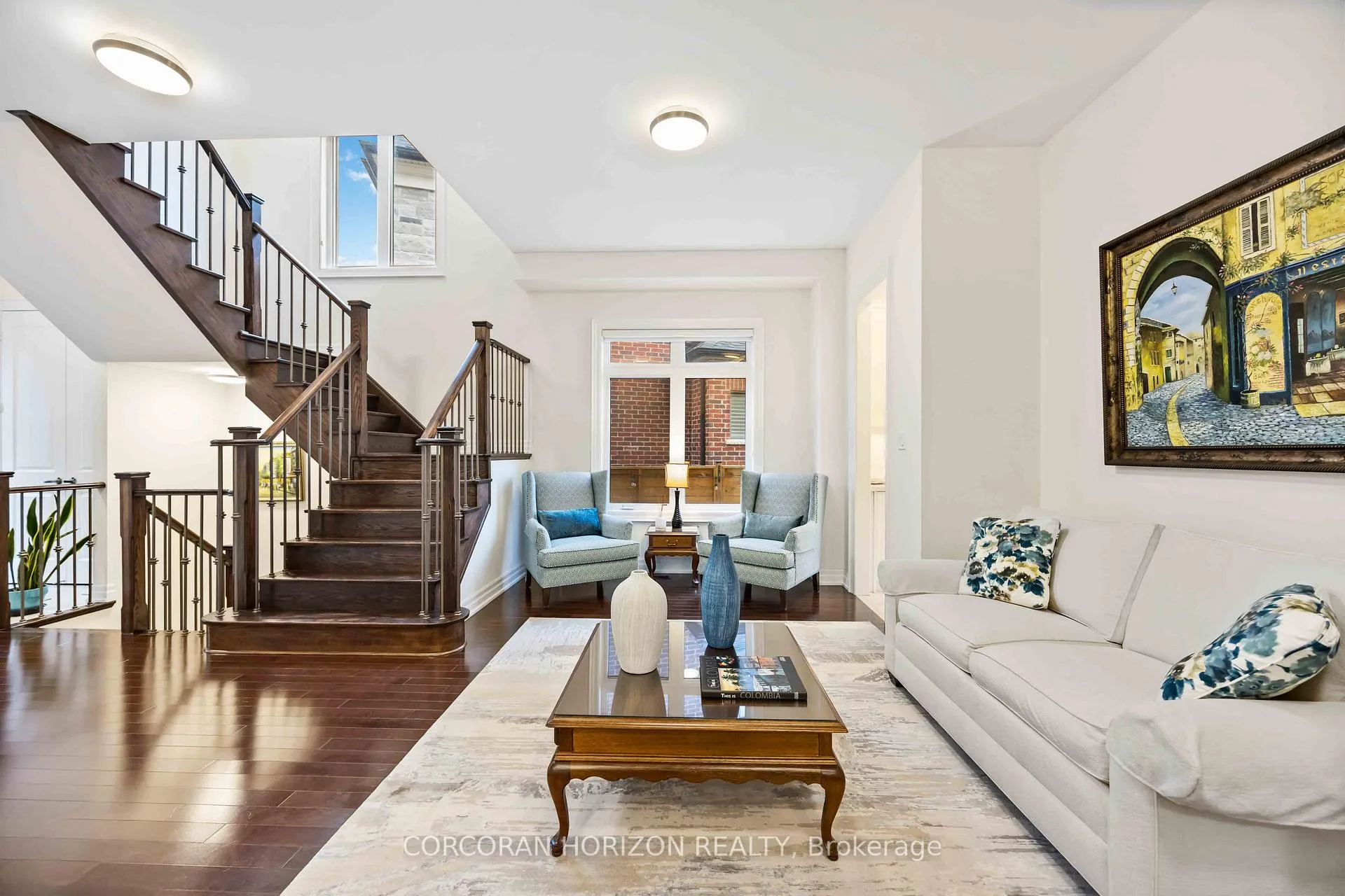 Photo 8 of 33 Kylemount Court, Vaughan, Patterson — HOMEH