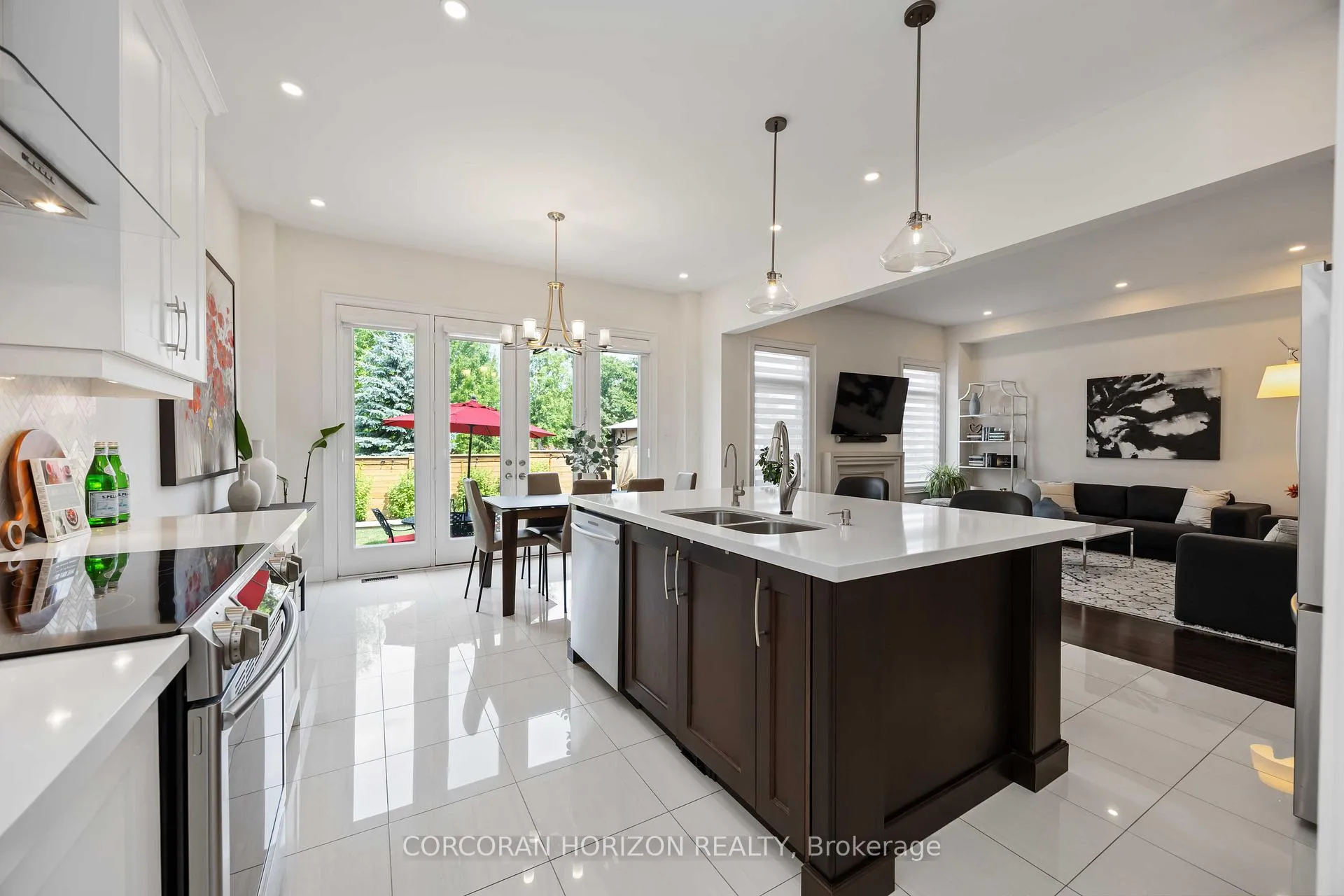 Photo 21 of 33 Kylemount Court, Vaughan, Patterson — HOMEH