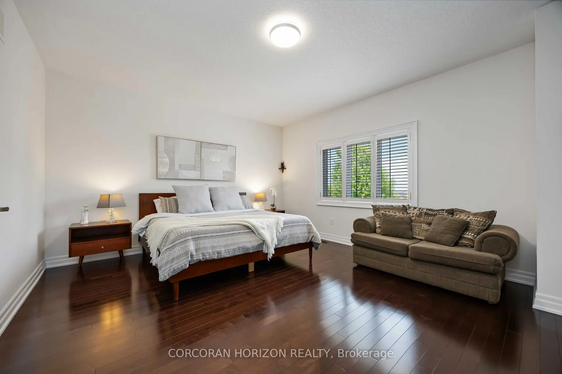 Photo 33 of 33 Kylemount Court, Vaughan, Patterson — HOMEH