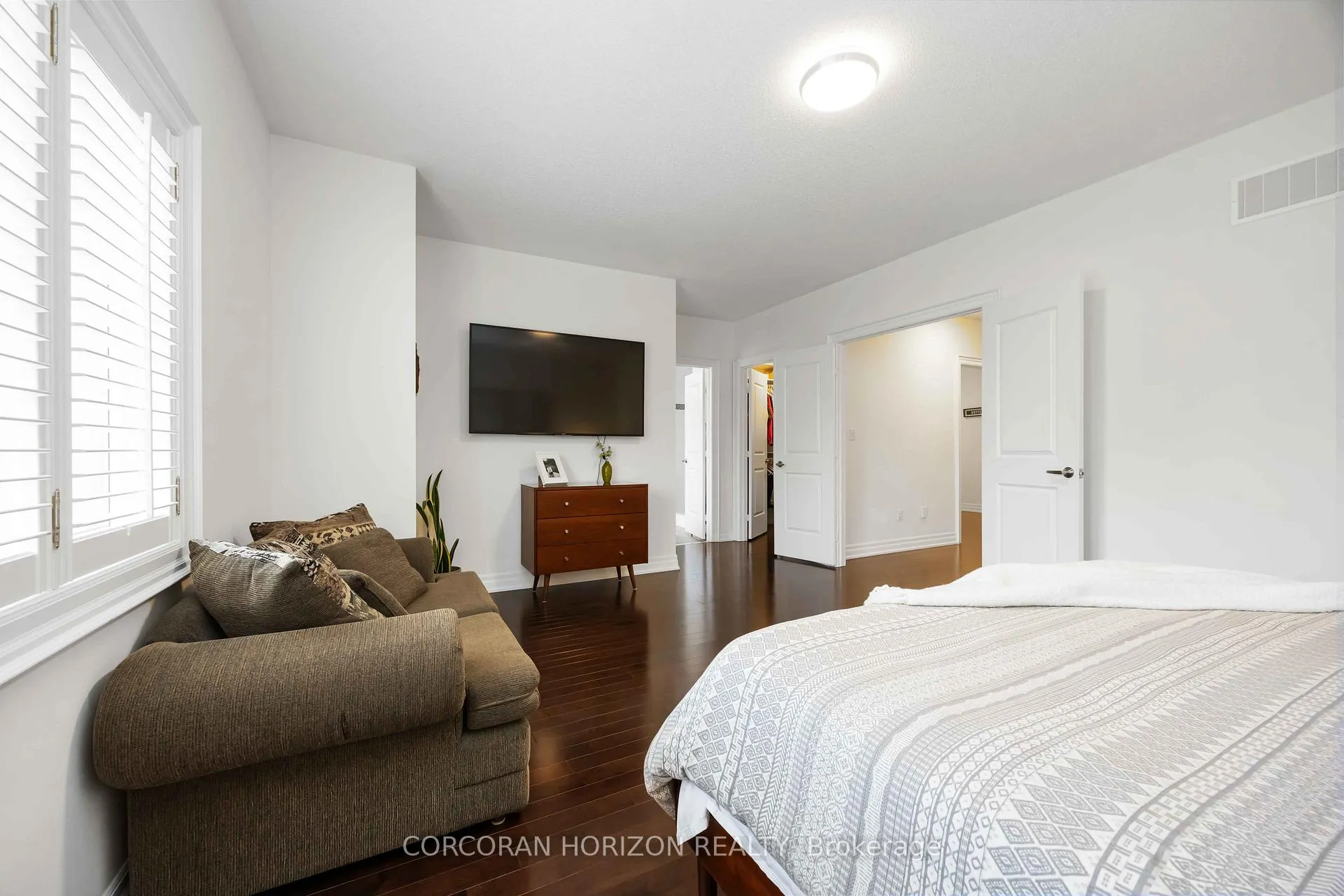 Photo 37 of 33 Kylemount Court, Vaughan, Patterson — HOMEH