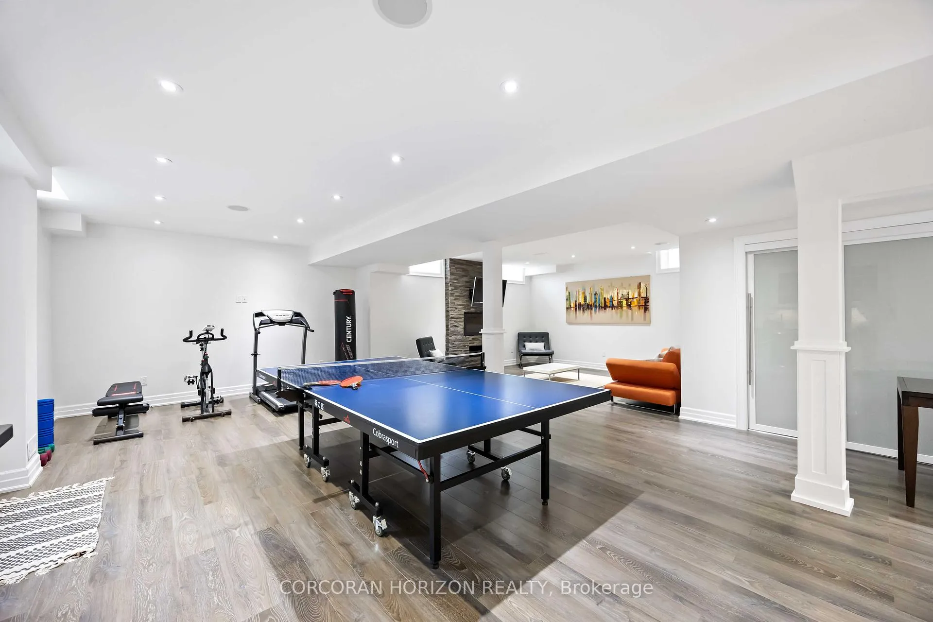 Photo 39 of 33 Kylemount Court, Vaughan, Patterson — HOMEH