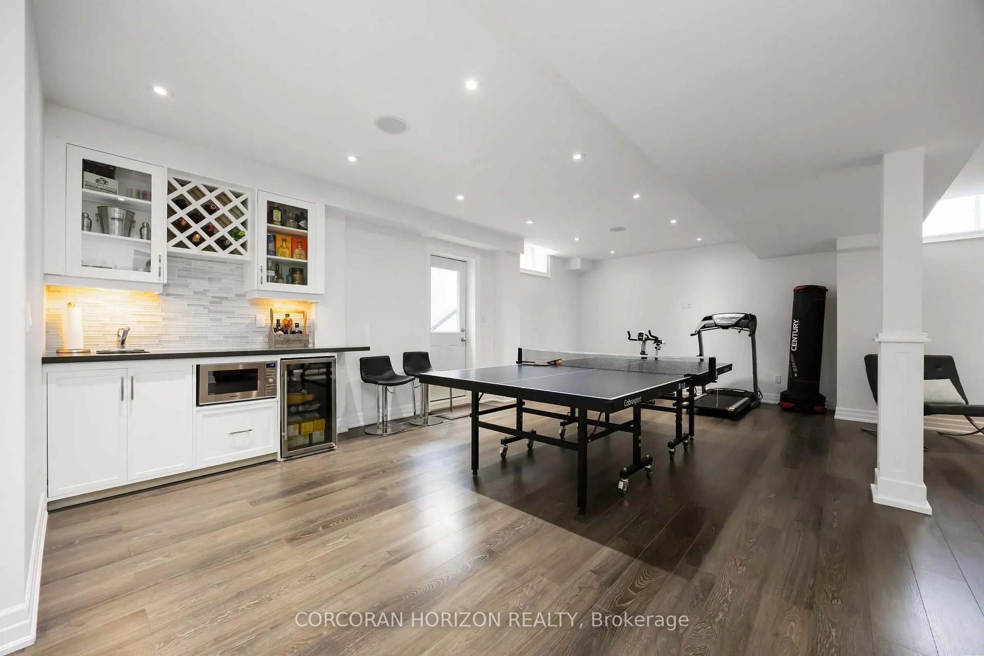 Photo 41 of 33 Kylemount Court, Vaughan, Patterson — HOMEH