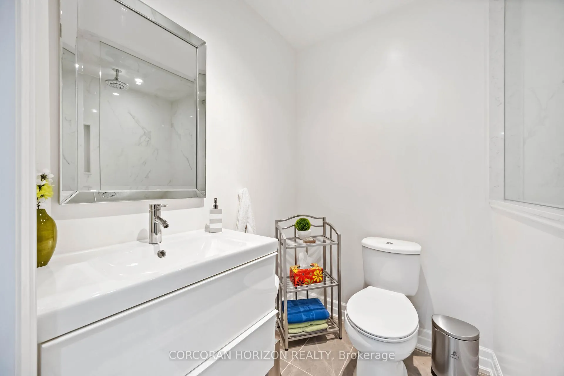 Photo 43 of 33 Kylemount Court, Vaughan, Patterson — HOMEH