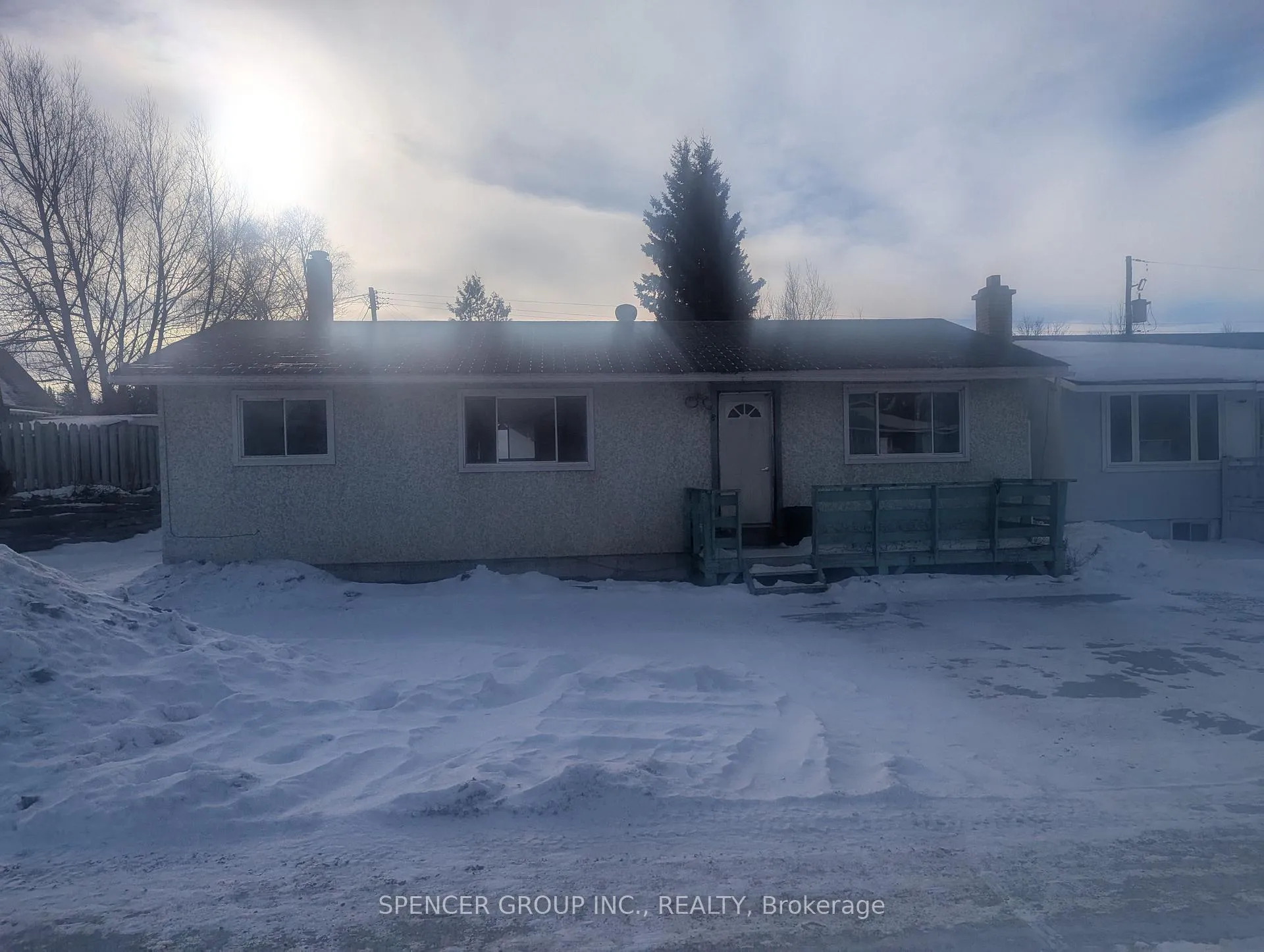 Photo 1 of 8 Ohsweken Road, Manitouwadge — HOMEH