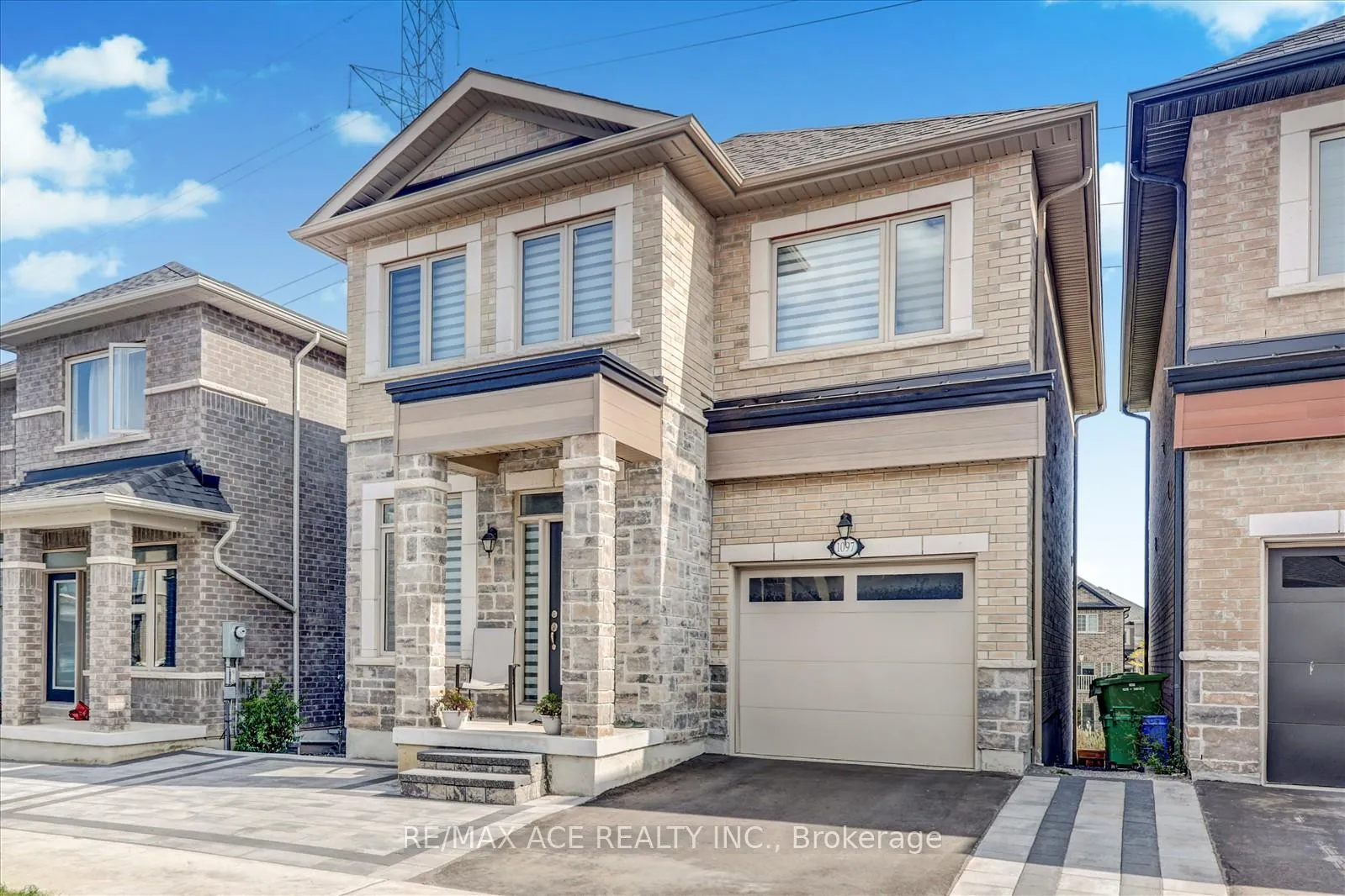 Photo 4 of 1097 Cameo Street, Pickering, Rural Pickering — HOMEH