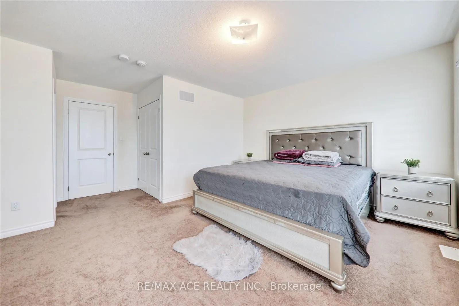 Photo 19 of 1097 Cameo Street, Pickering, Rural Pickering — HOMEH