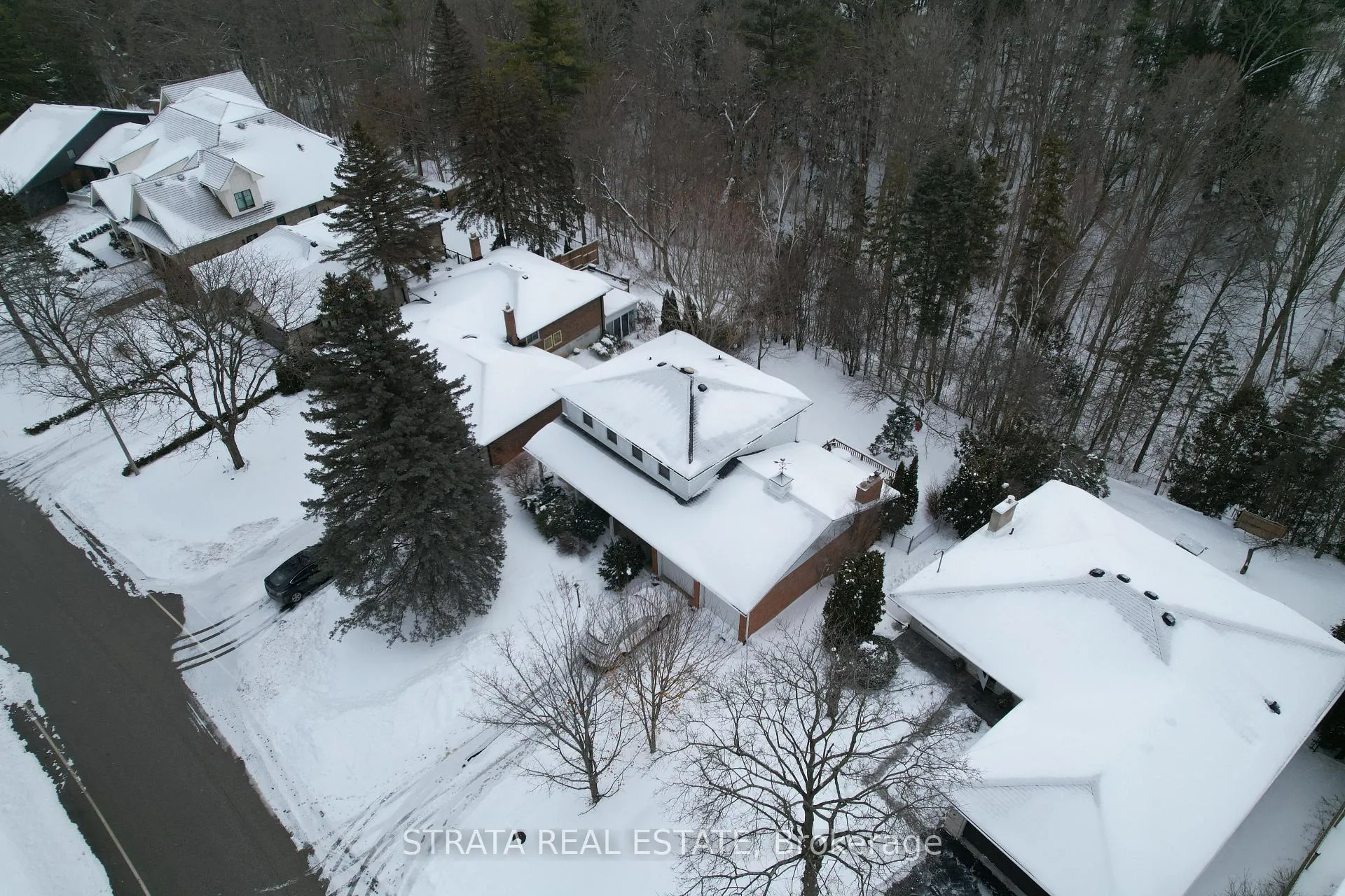 Photo 1 of 111 Camlaren Crescent, Vaughan, Kleinburg — HOMEH