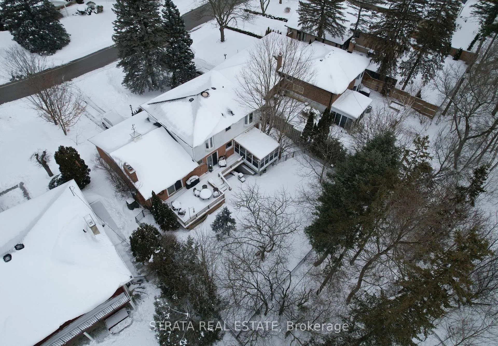 Photo 5 of 111 Camlaren Crescent, Vaughan, Kleinburg — HOMEH