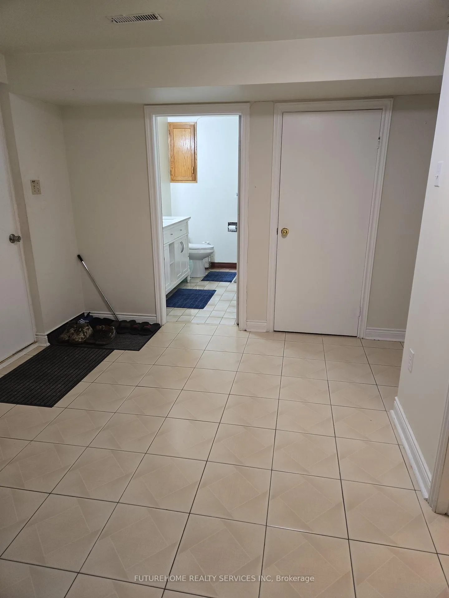Photo 7 of 57 Jackman Crescent, Vaughan, West Woodbridge — HOMEH