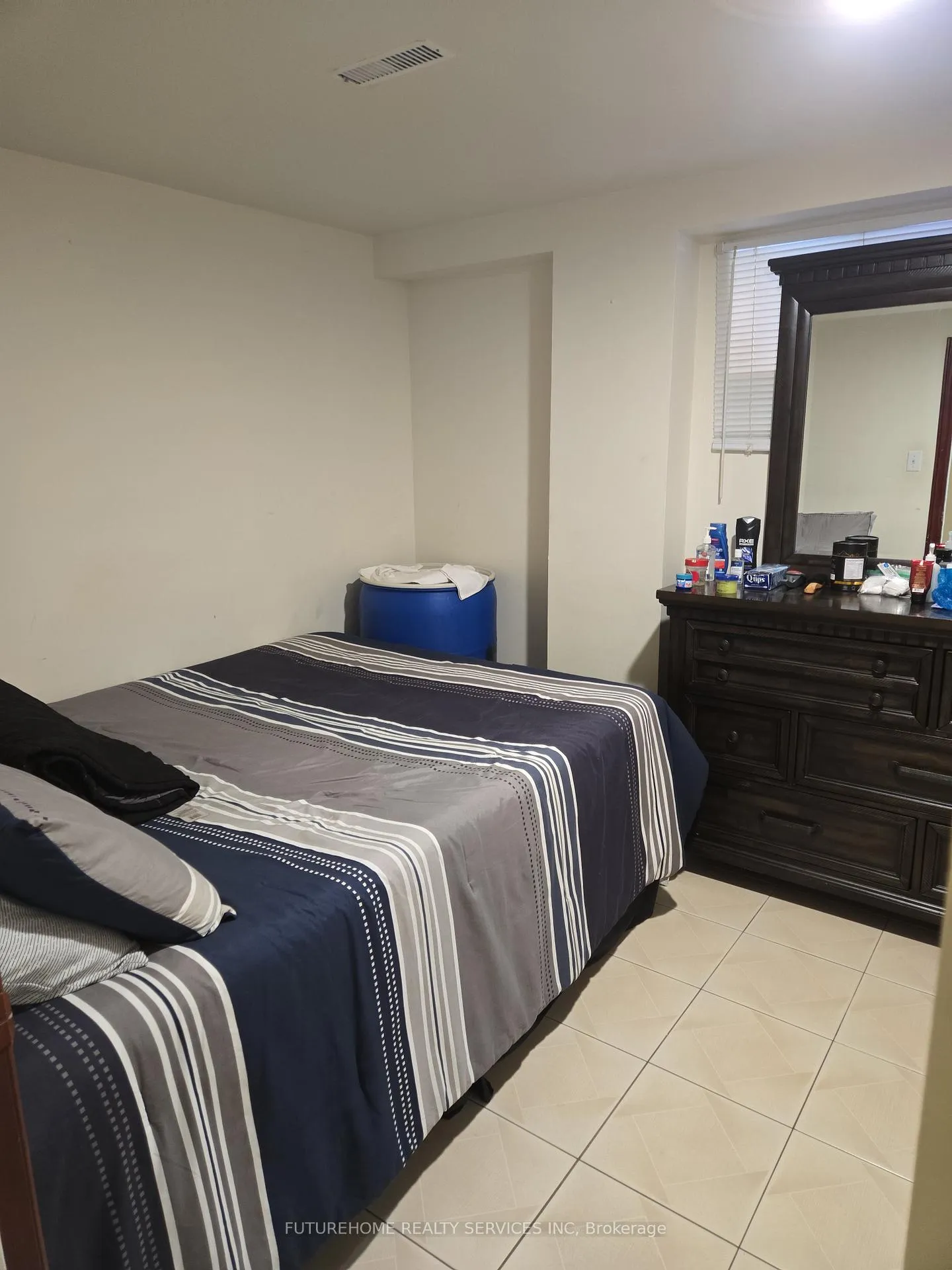 Photo 9 of 57 Jackman Crescent, Vaughan, West Woodbridge — HOMEH