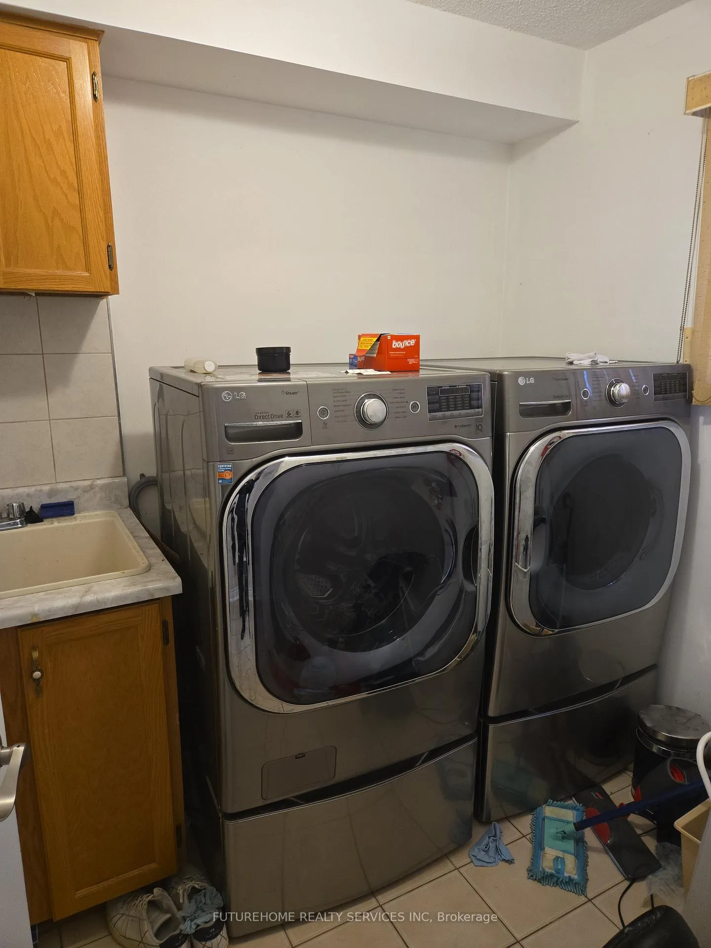 Photo 16 of 57 Jackman Crescent, Vaughan, West Woodbridge — HOMEH