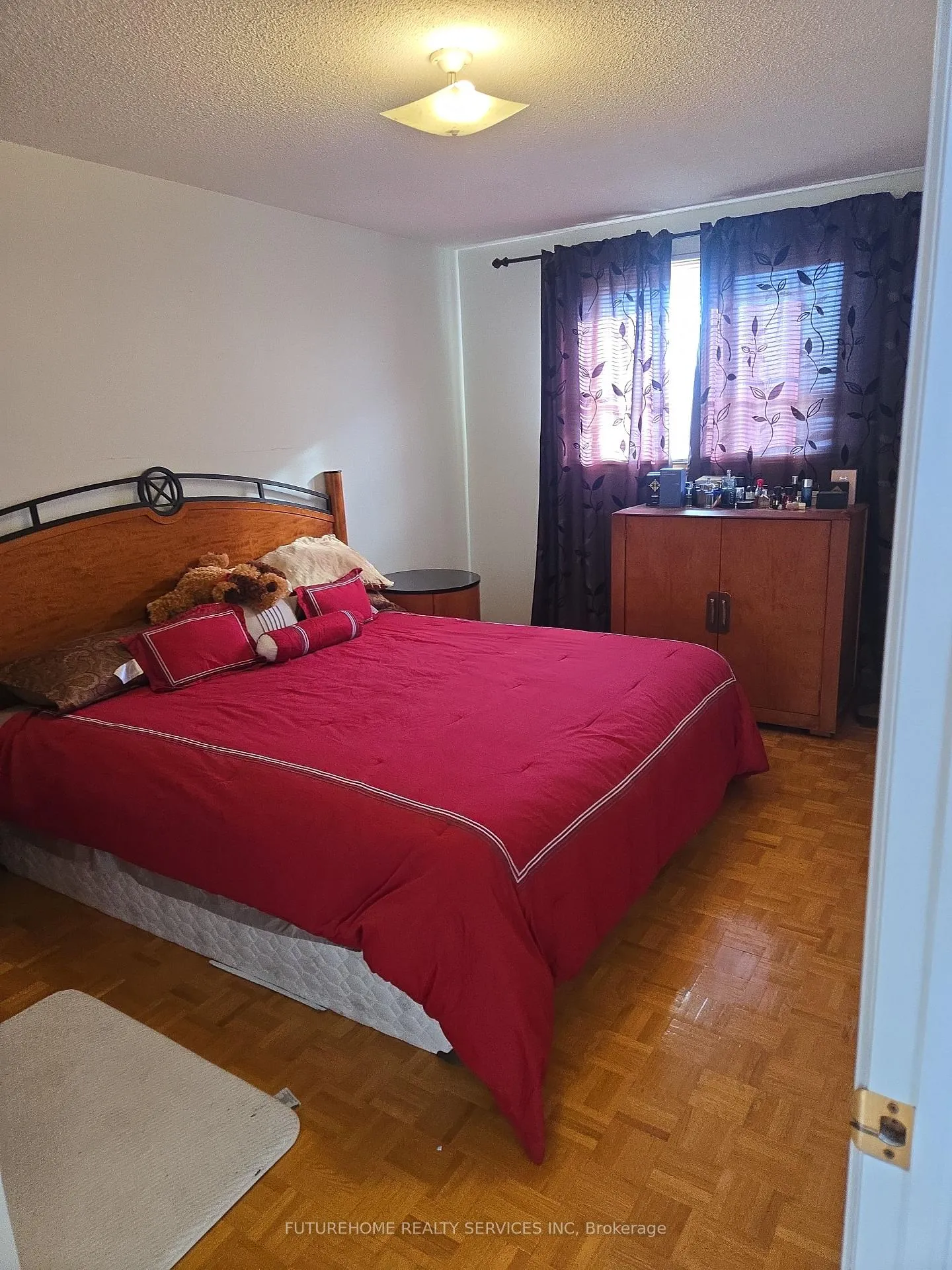 Photo 21 of 57 Jackman Crescent, Vaughan, West Woodbridge — HOMEH