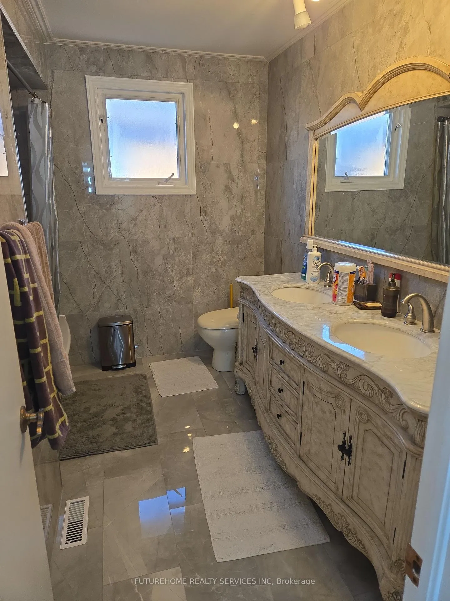 Photo 22 of 57 Jackman Crescent, Vaughan, West Woodbridge — HOMEH