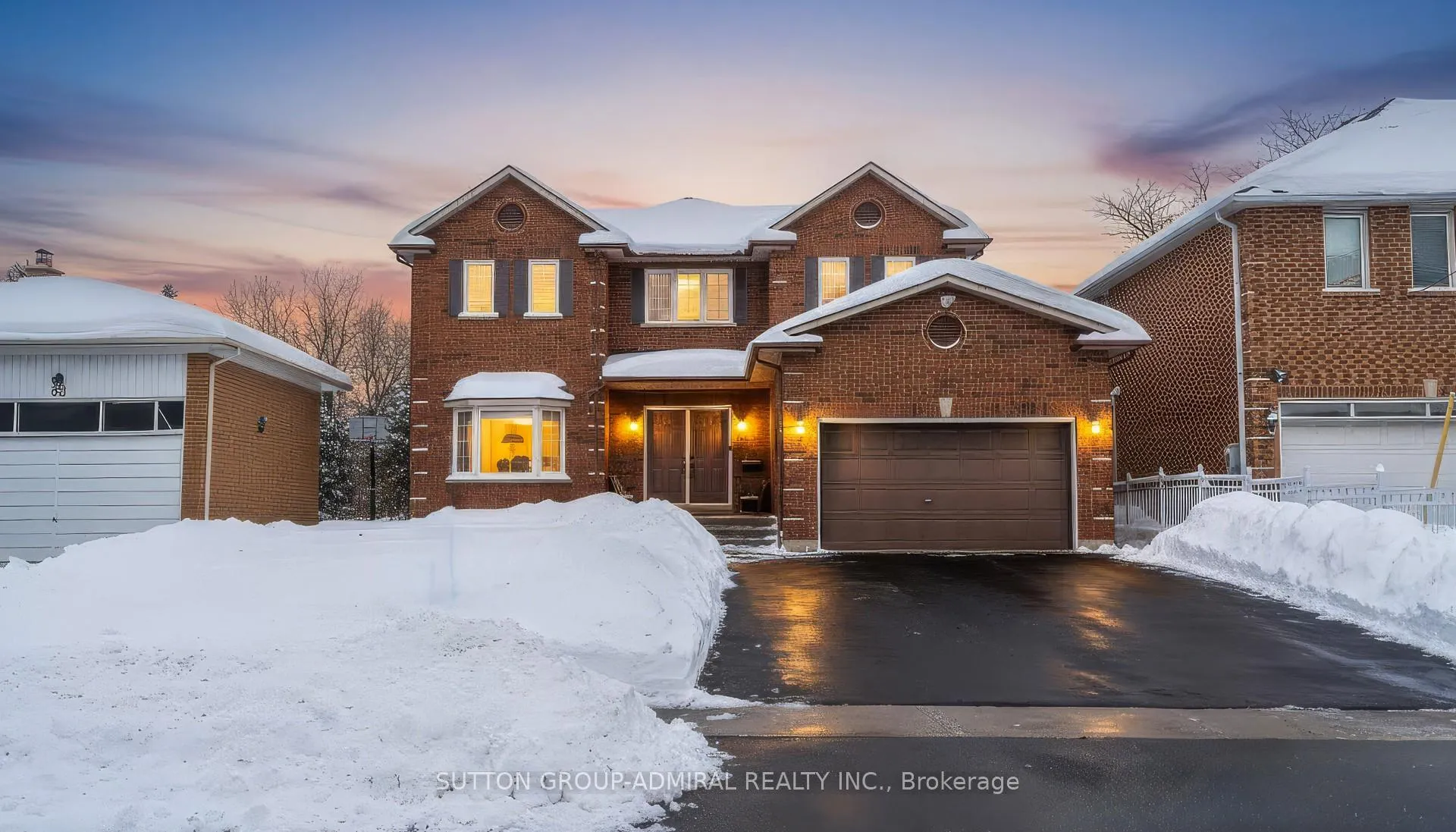 Photo 2 of 90 Clark Avenue, Markham, Thornhill — HOMEH