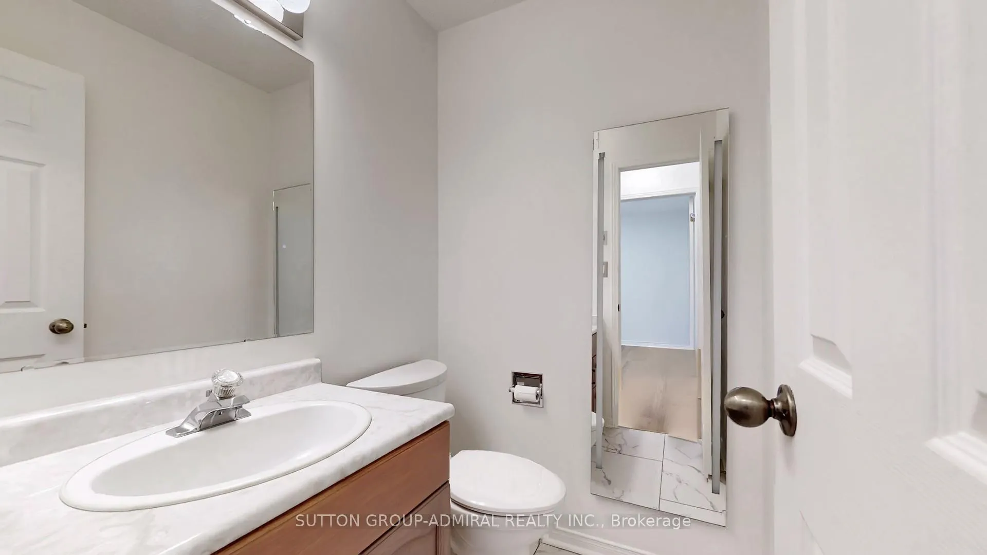Photo 12 of 90 Clark Avenue, Markham, Thornhill — HOMEH