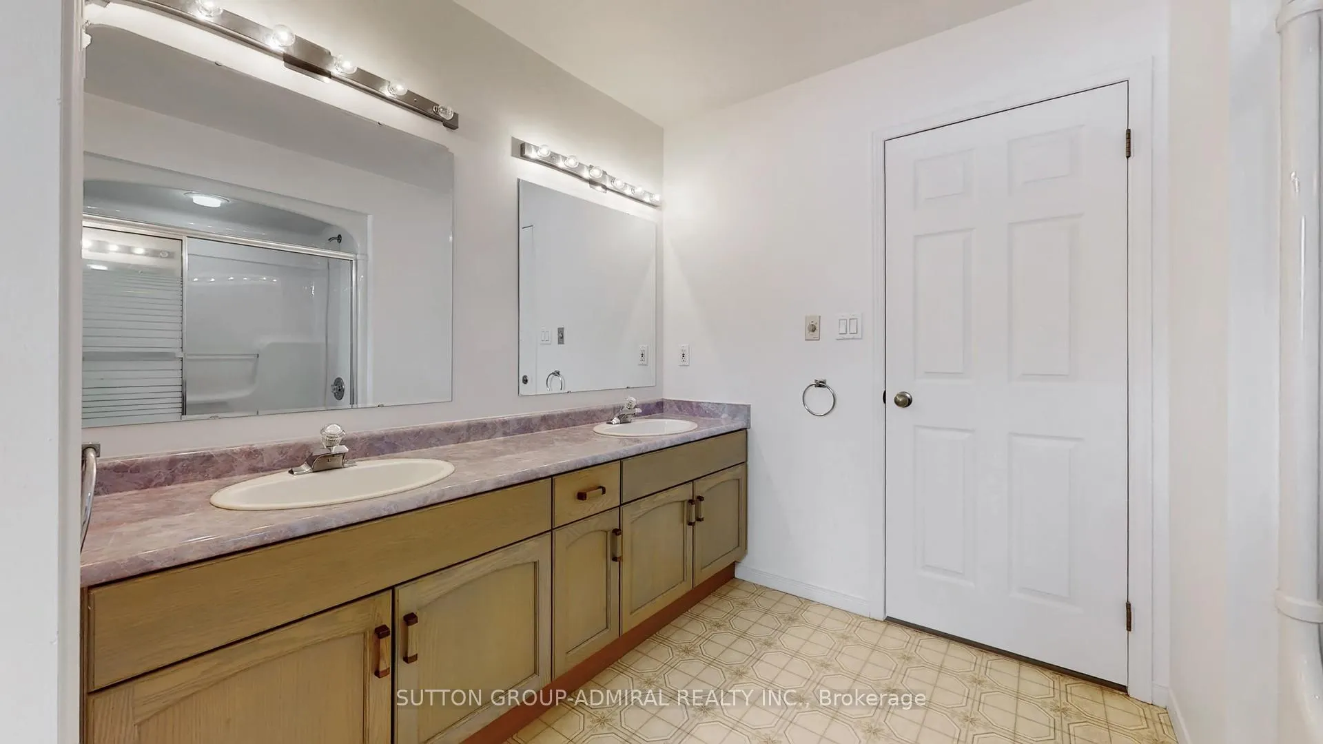 Photo 27 of 90 Clark Avenue, Markham, Thornhill — HOMEH