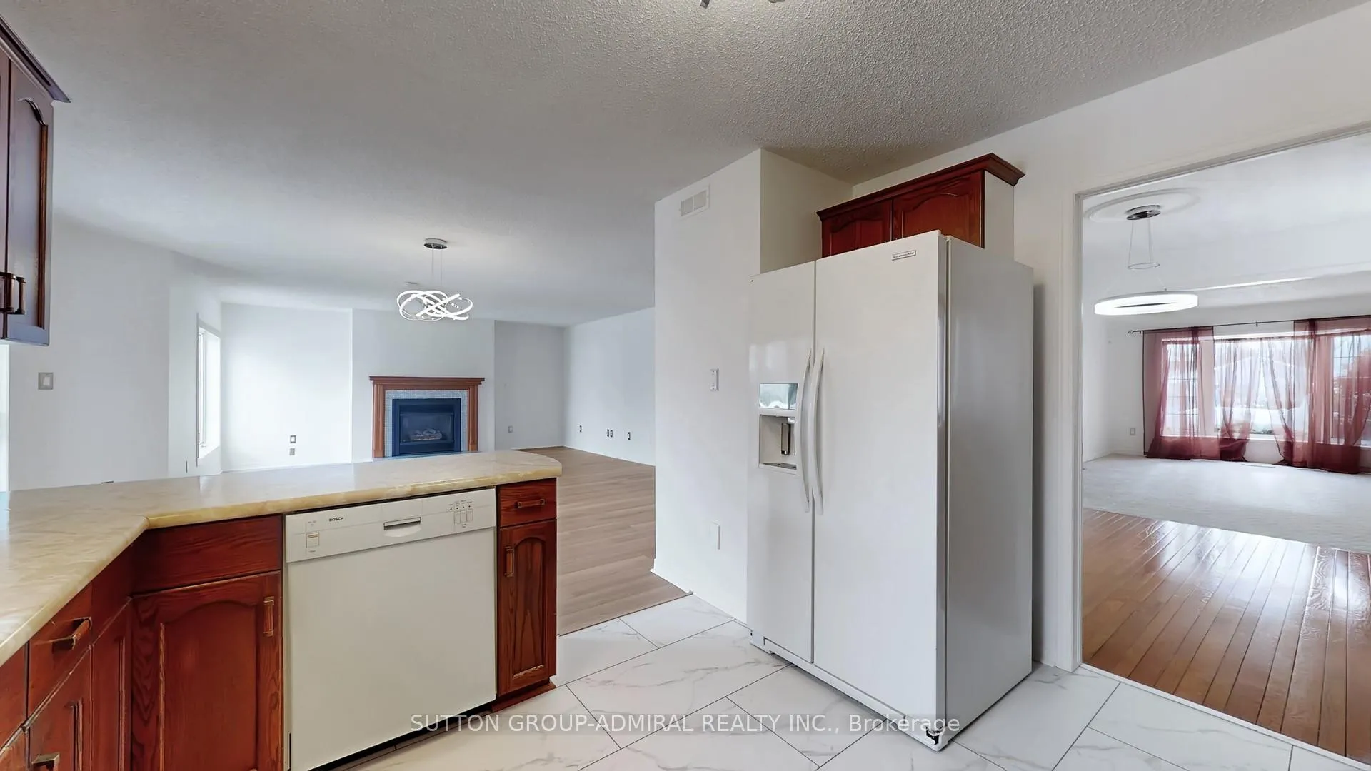 Photo 33 of 90 Clark Avenue, Markham, Thornhill — HOMEH