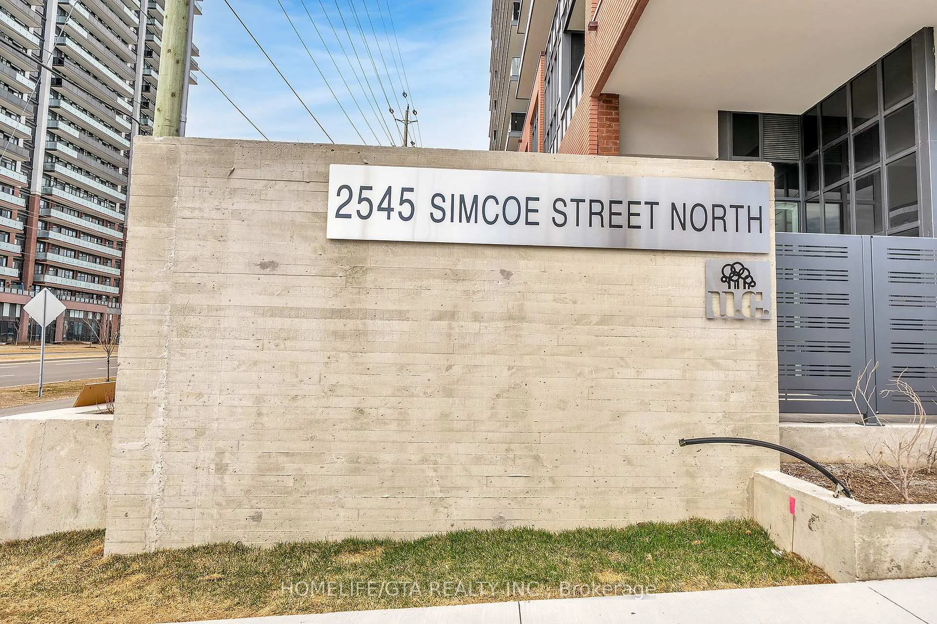 Photo 2 of Unit 2215, 2545 Simcoe Street N, Oshawa, Windfields — HOMEH