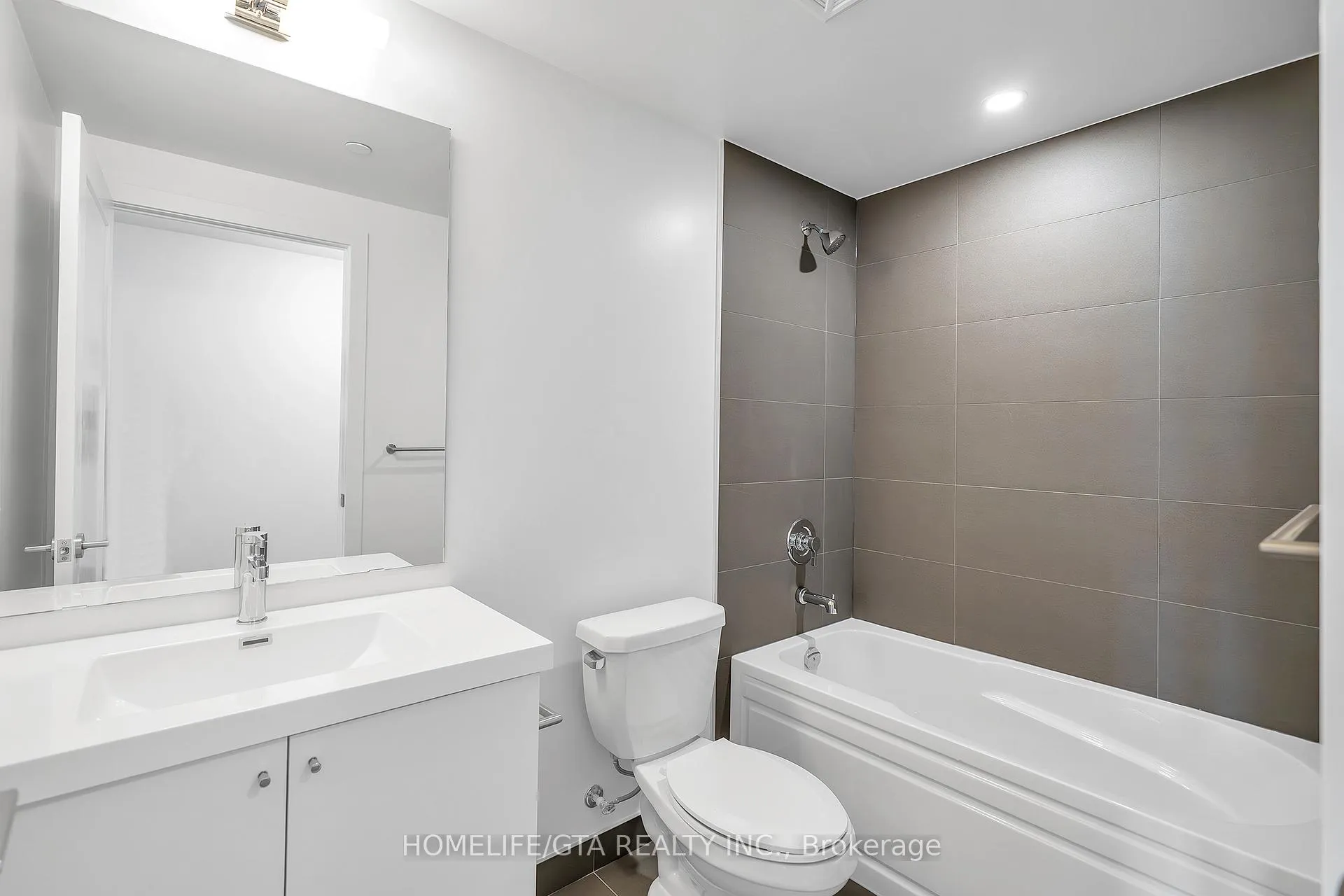Photo 9 of Unit 2215, 2545 Simcoe Street N, Oshawa, Windfields — HOMEH