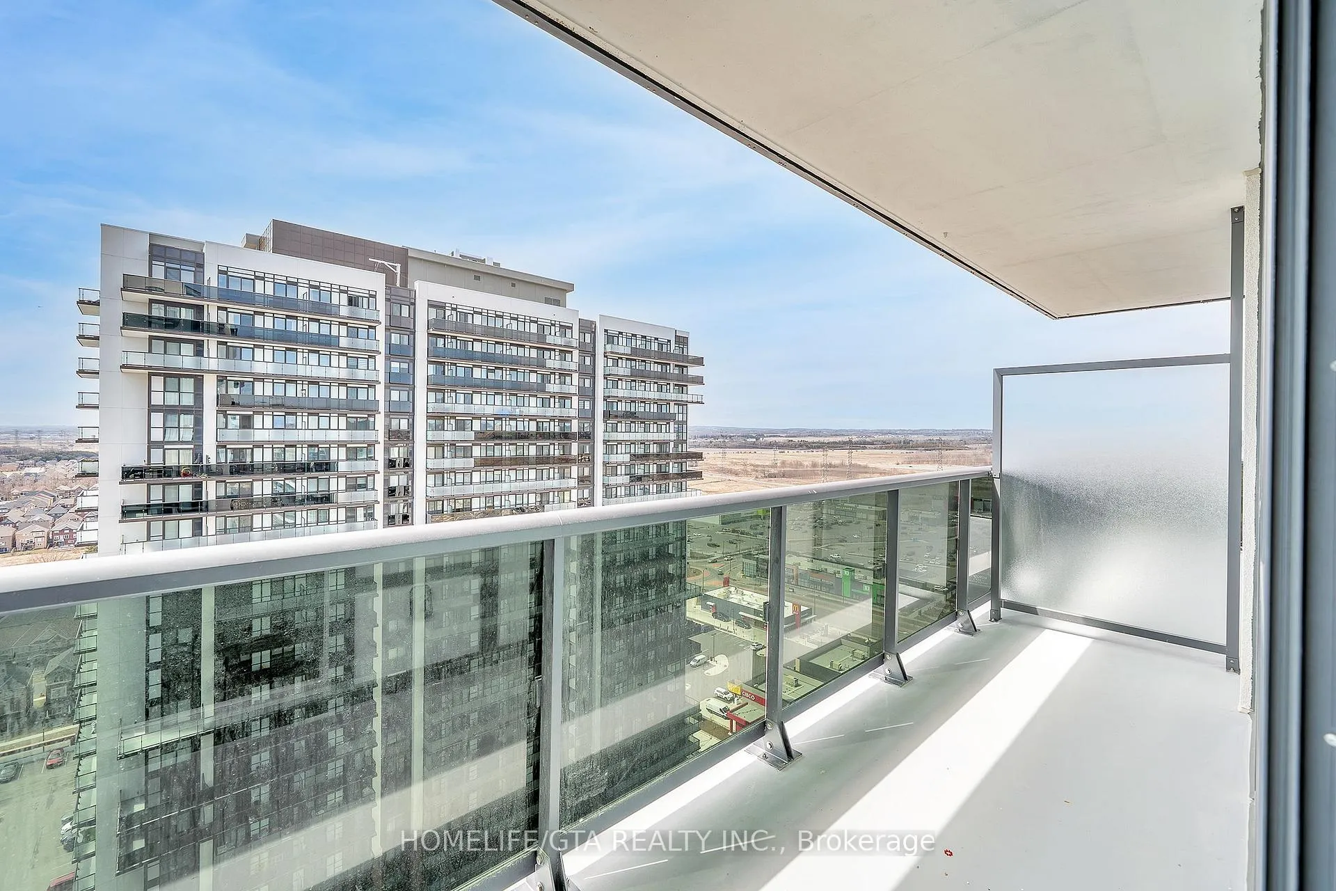 Photo 14 of Unit 2215, 2545 Simcoe Street N, Oshawa, Windfields — HOMEH