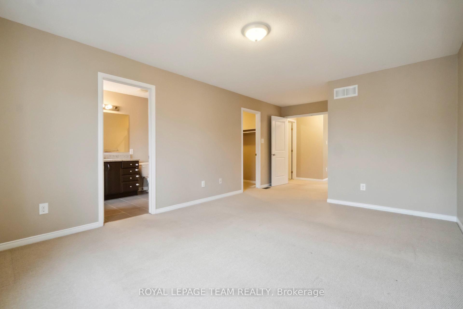 Photo 11 of 910 Caldermill Private, Ottawa, Barrhaven - Stonebridge — HOMEH