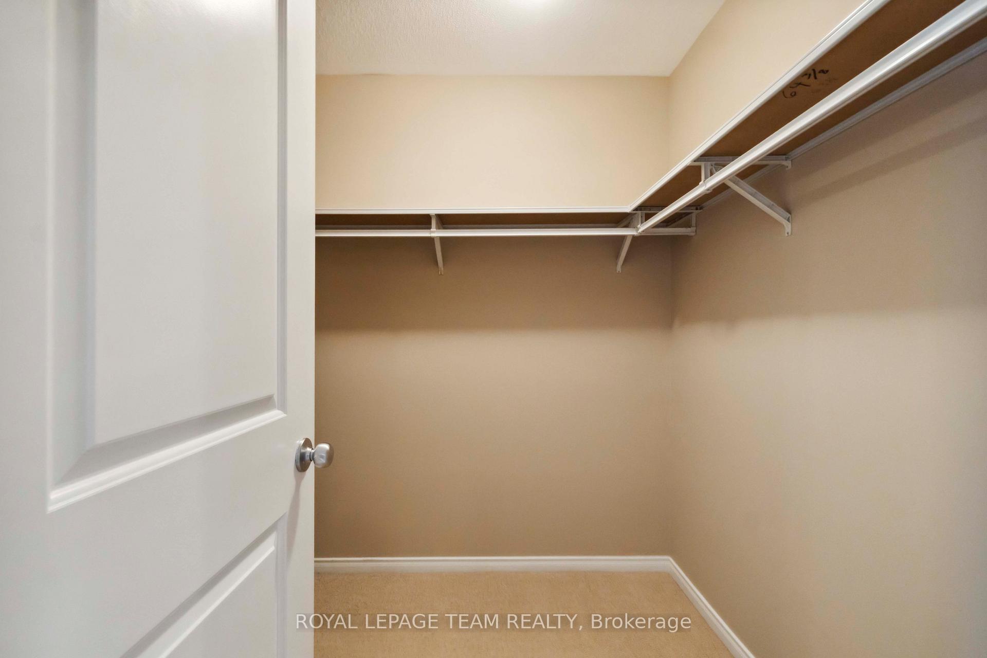 Photo 13 of 910 Caldermill Private, Ottawa, Barrhaven - Stonebridge — HOMEH