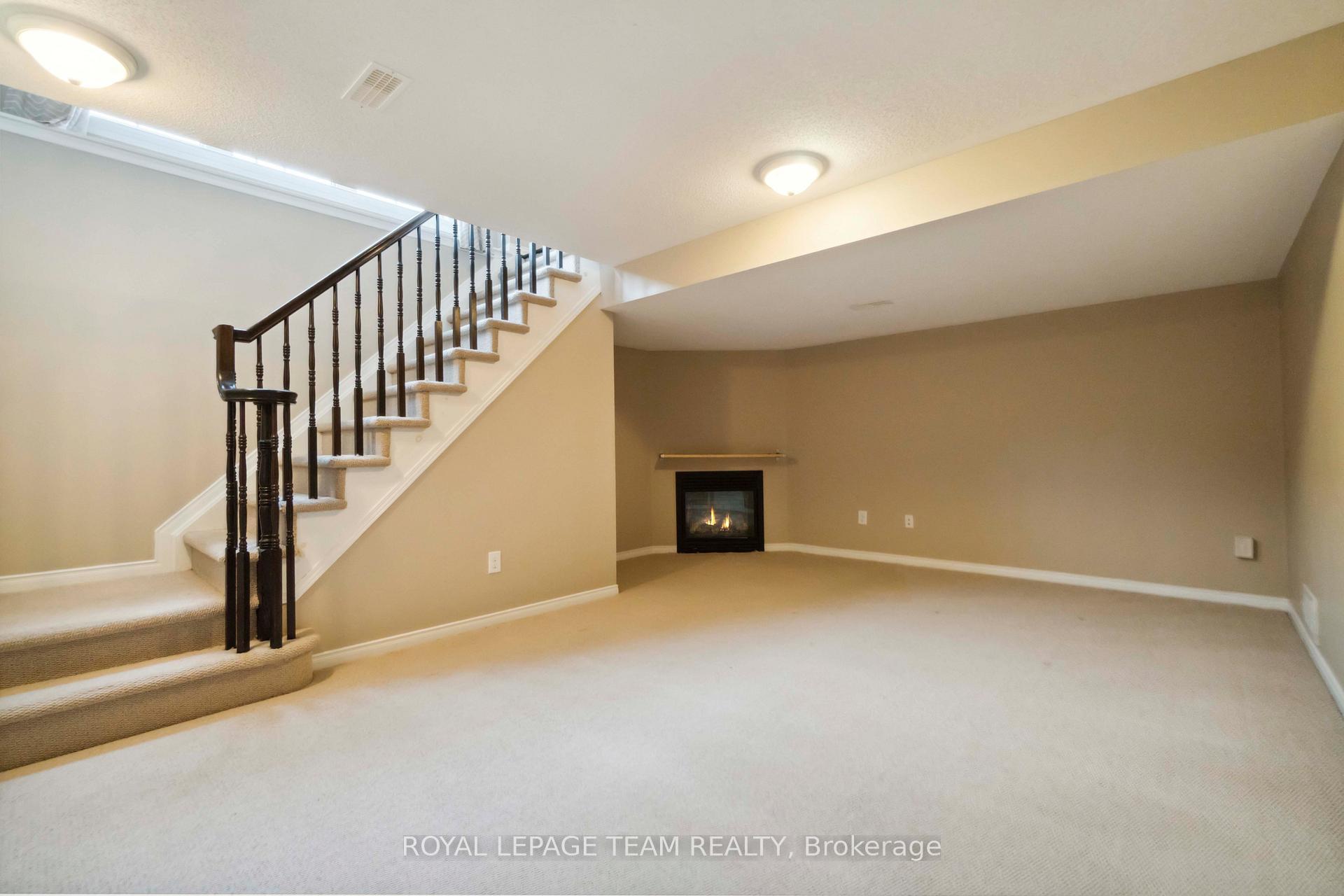 Photo 24 of 910 Caldermill Private, Ottawa, Barrhaven - Stonebridge — HOMEH
