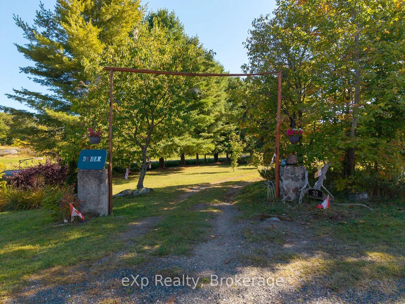 Photo 9 of 32 McKellar Lake Road, McKellar — HOMEH