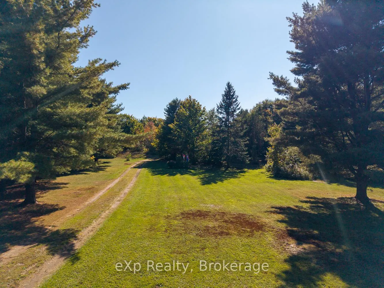 Photo 11 of 32 McKellar Lake Road, McKellar — HOMEH