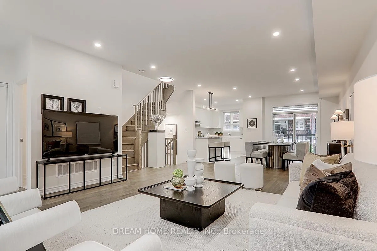 Photo 3 of 15 Chicago Lane, Markham, Wismer — HOMEH