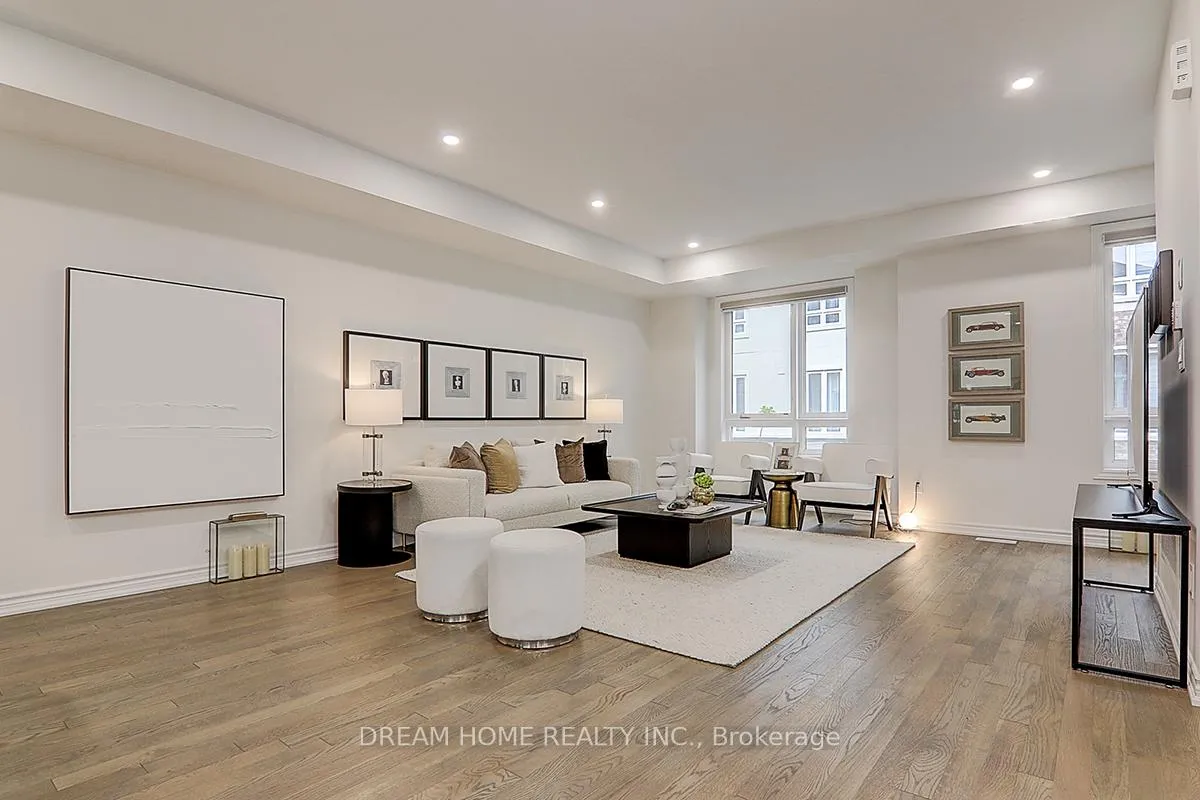 Photo 5 of 15 Chicago Lane, Markham, Wismer — HOMEH