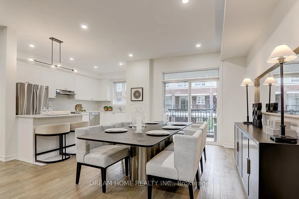 Photo 10 of 15 Chicago Lane, Markham, Wismer — HOMEH