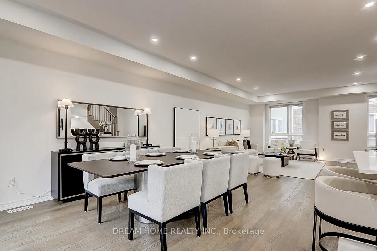 Photo 12 of 15 Chicago Lane, Markham, Wismer — HOMEH