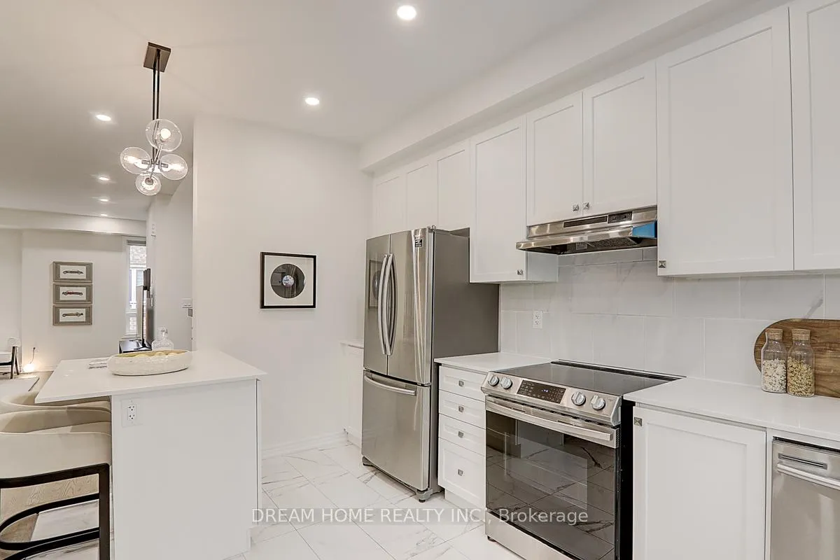 Photo 18 of 15 Chicago Lane, Markham, Wismer — HOMEH