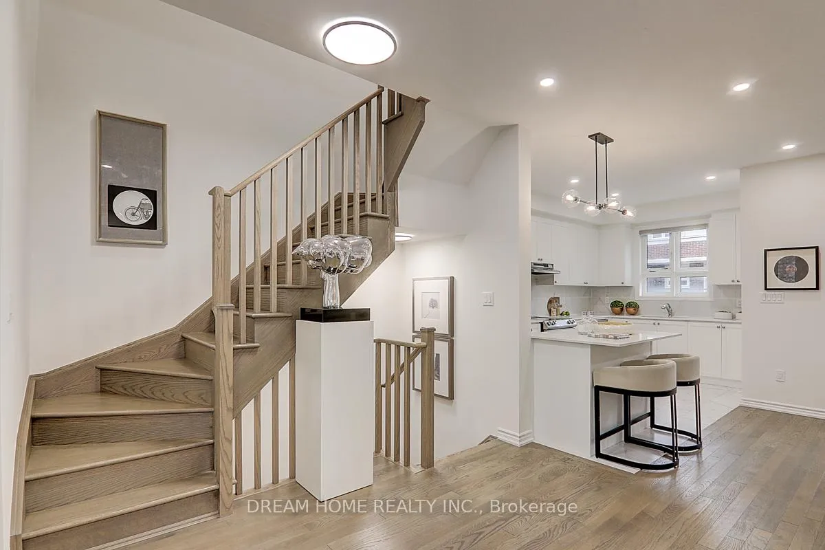 Photo 20 of 15 Chicago Lane, Markham, Wismer — HOMEH