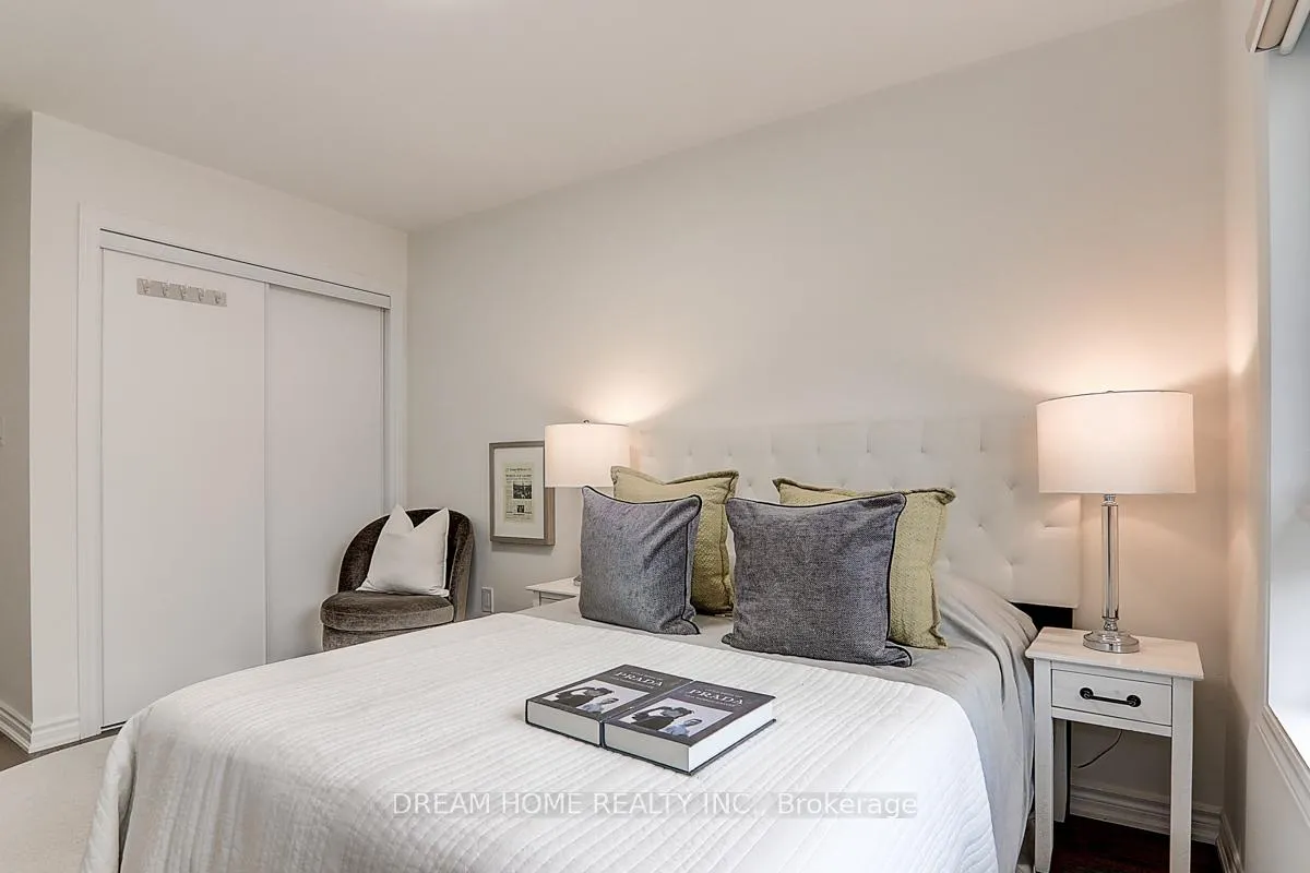 Photo 32 of 15 Chicago Lane, Markham, Wismer — HOMEH