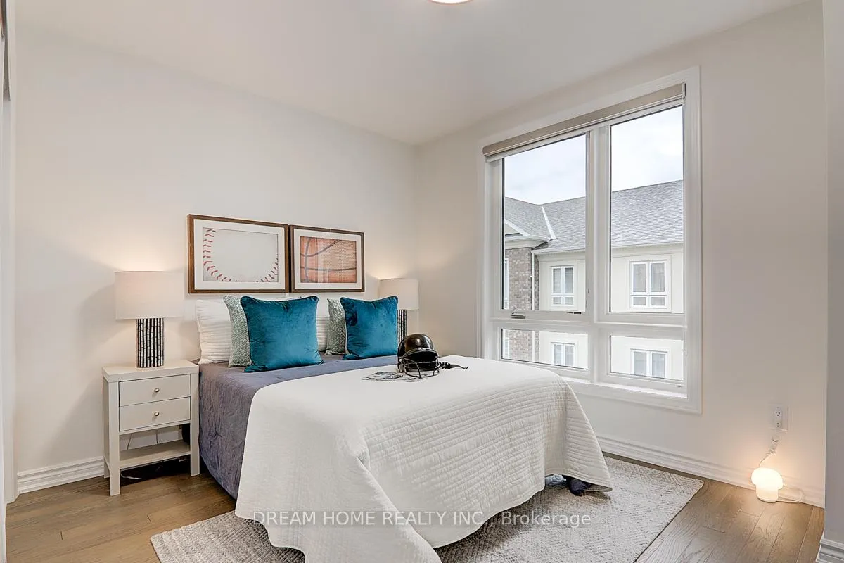 Photo 35 of 15 Chicago Lane, Markham, Wismer — HOMEH