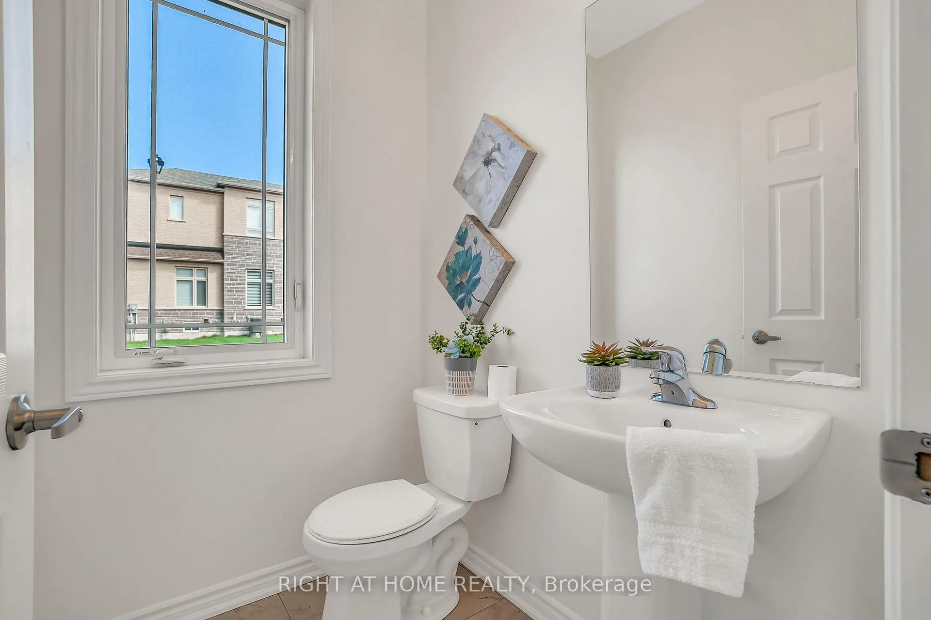 Photo 6 of 2091 Hallandale Street, Oshawa, Kedron — HOMEH