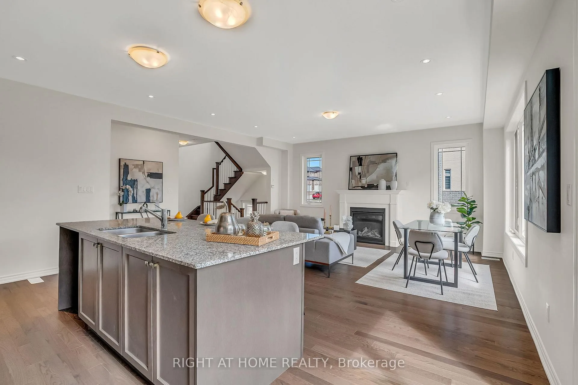 Photo 17 of 2091 Hallandale Street, Oshawa, Kedron — HOMEH