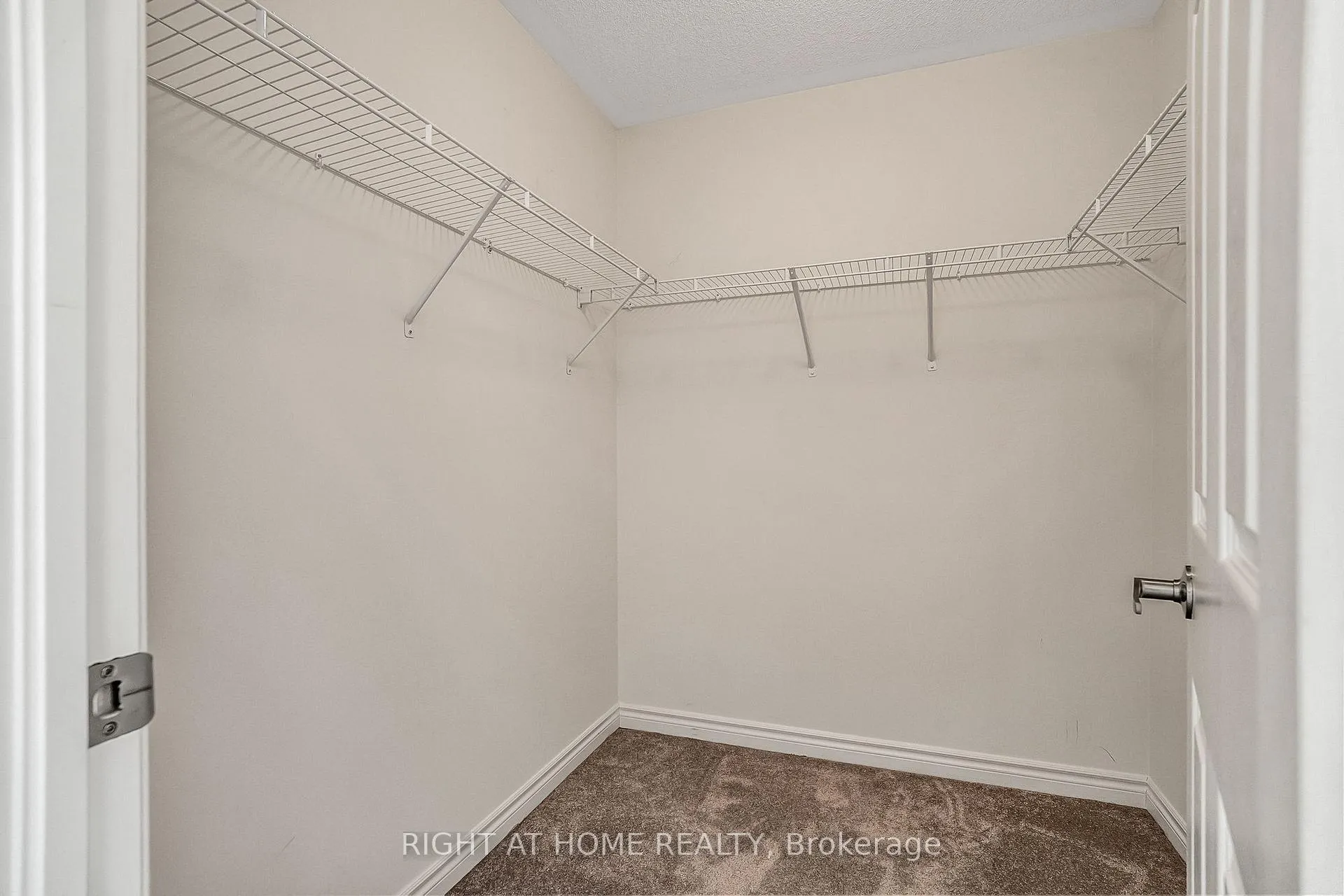 Photo 26 of 2091 Hallandale Street, Oshawa, Kedron — HOMEH