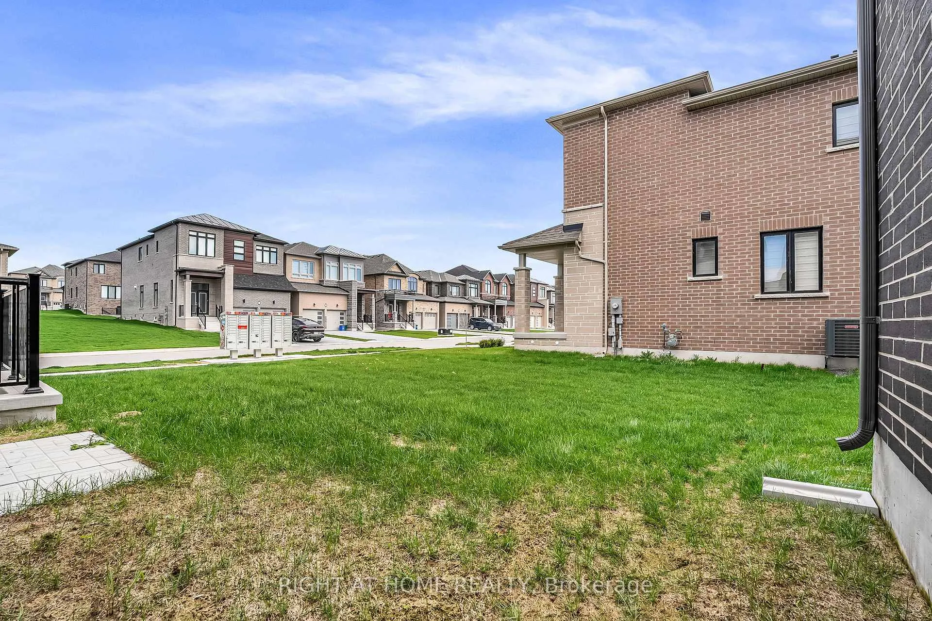 Photo 43 of 2091 Hallandale Street, Oshawa, Kedron — HOMEH
