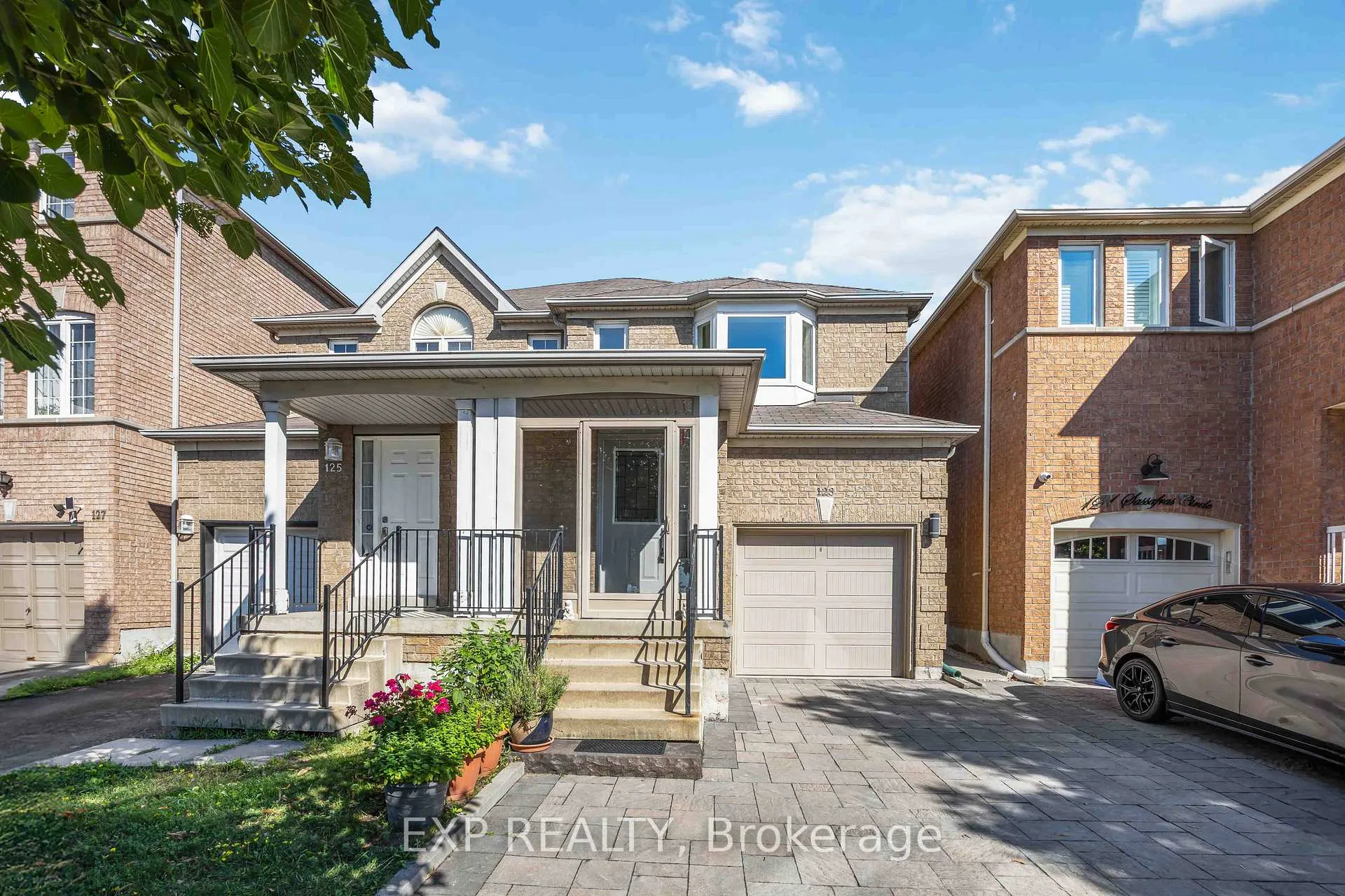 Front of 123 Sassafras Circle