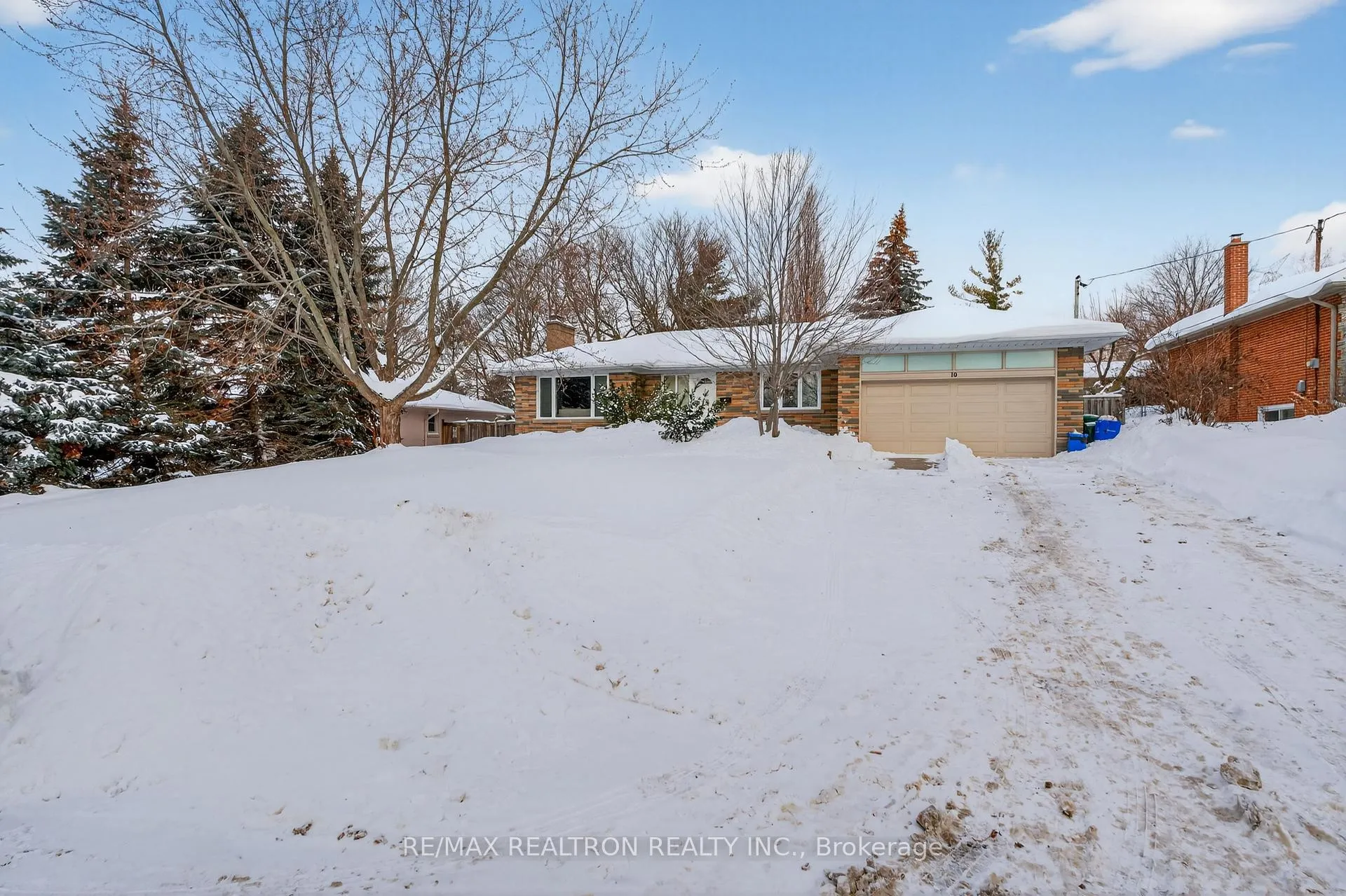 Photo 6 of 10 Idleswift Drive, Vaughan, Uplands — HOMEH