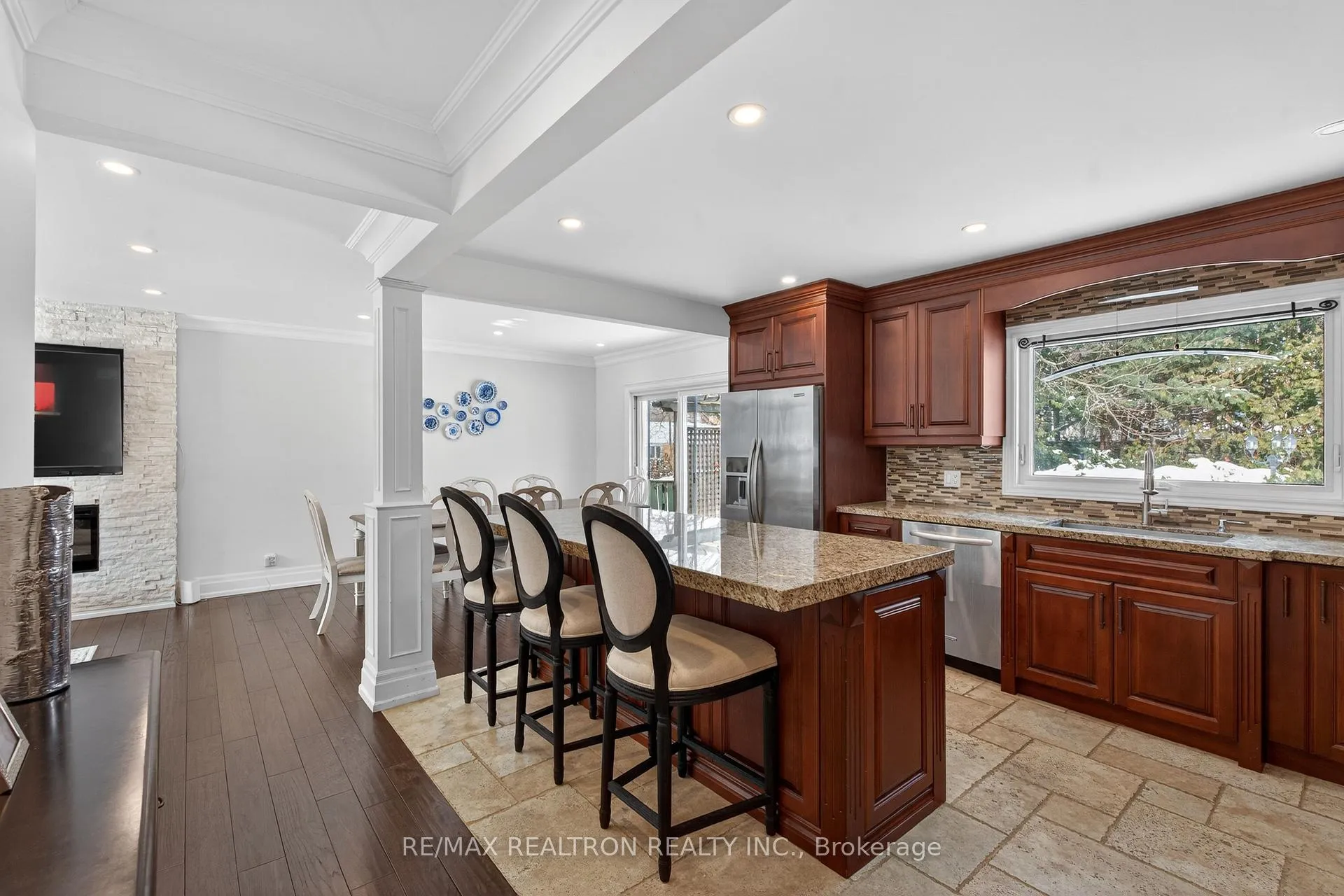 Photo 9 of 10 Idleswift Drive, Vaughan, Uplands — HOMEH