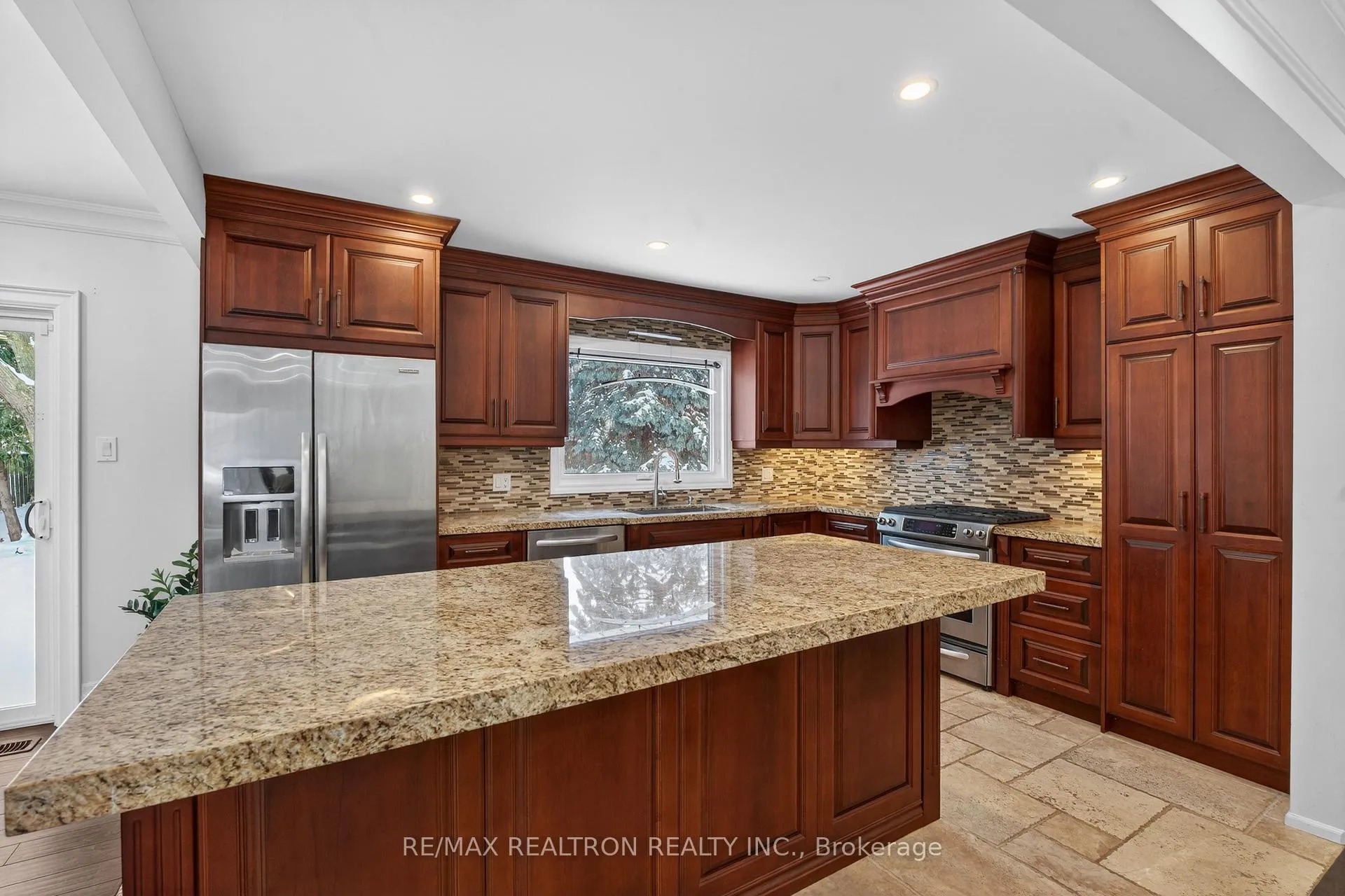 Photo 10 of 10 Idleswift Drive, Vaughan, Uplands — HOMEH