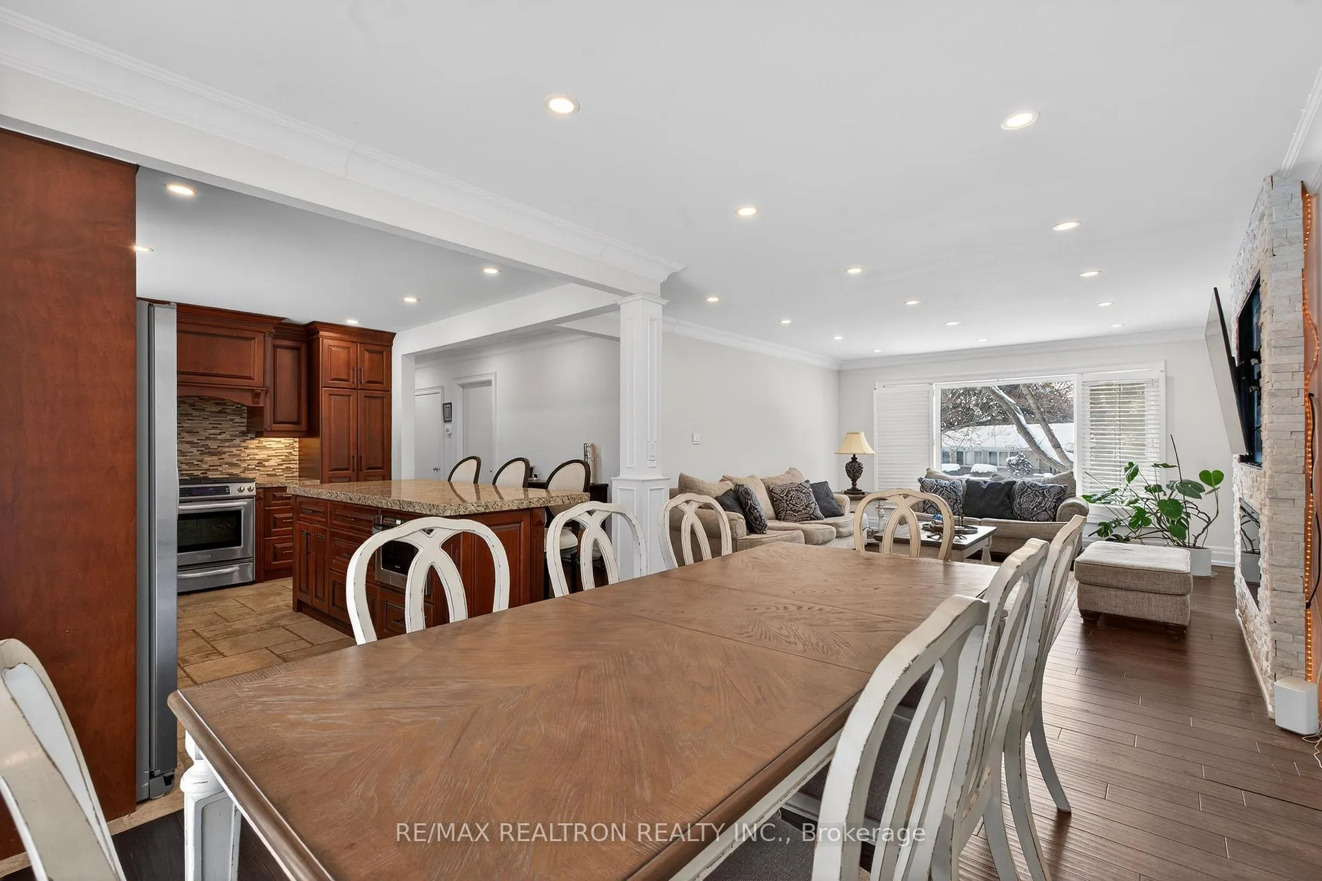 Photo 18 of 10 Idleswift Drive, Vaughan, Uplands — HOMEH
