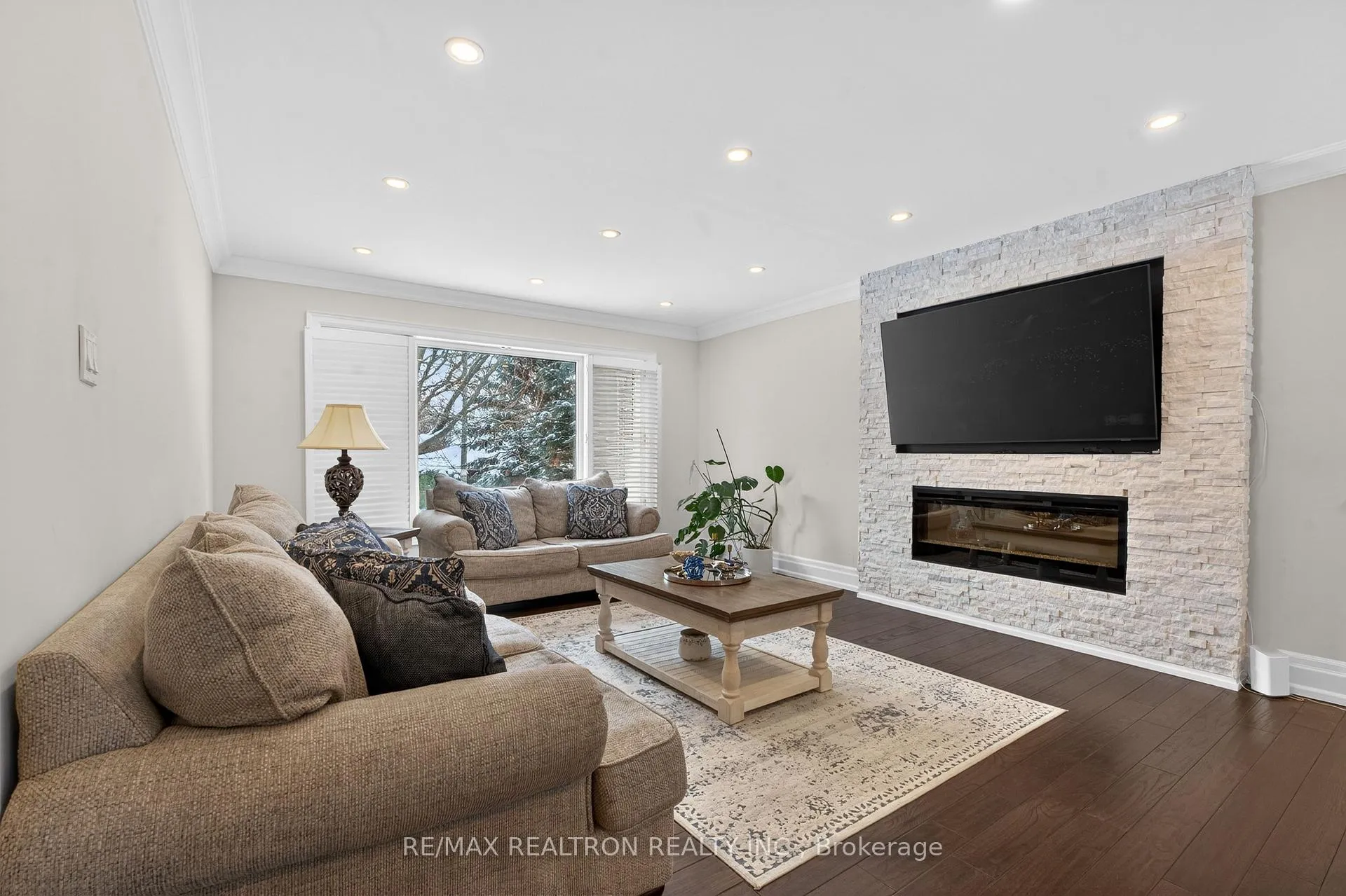 Photo 21 of 10 Idleswift Drive, Vaughan, Uplands — HOMEH