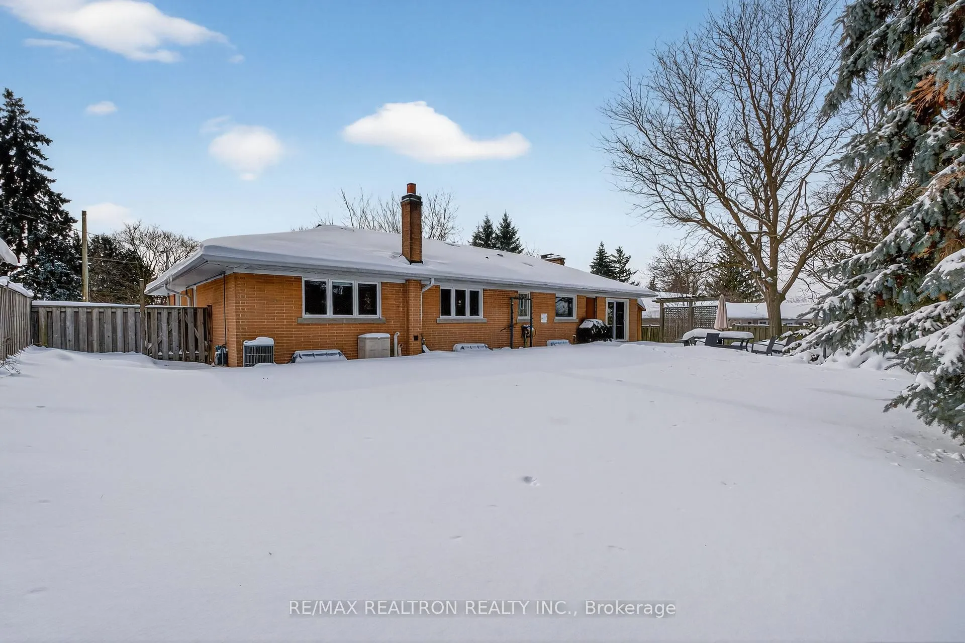 Photo 38 of 10 Idleswift Drive, Vaughan, Uplands — HOMEH