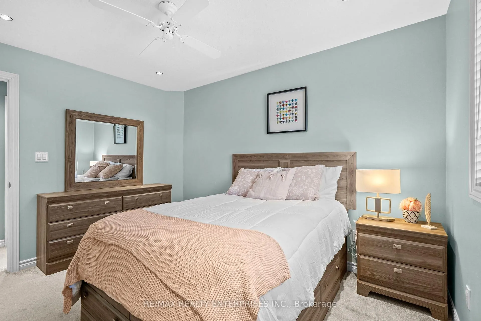 Photo 15 of 76 Balmoral Place, Barrie, Innis-Shore — HOMEH